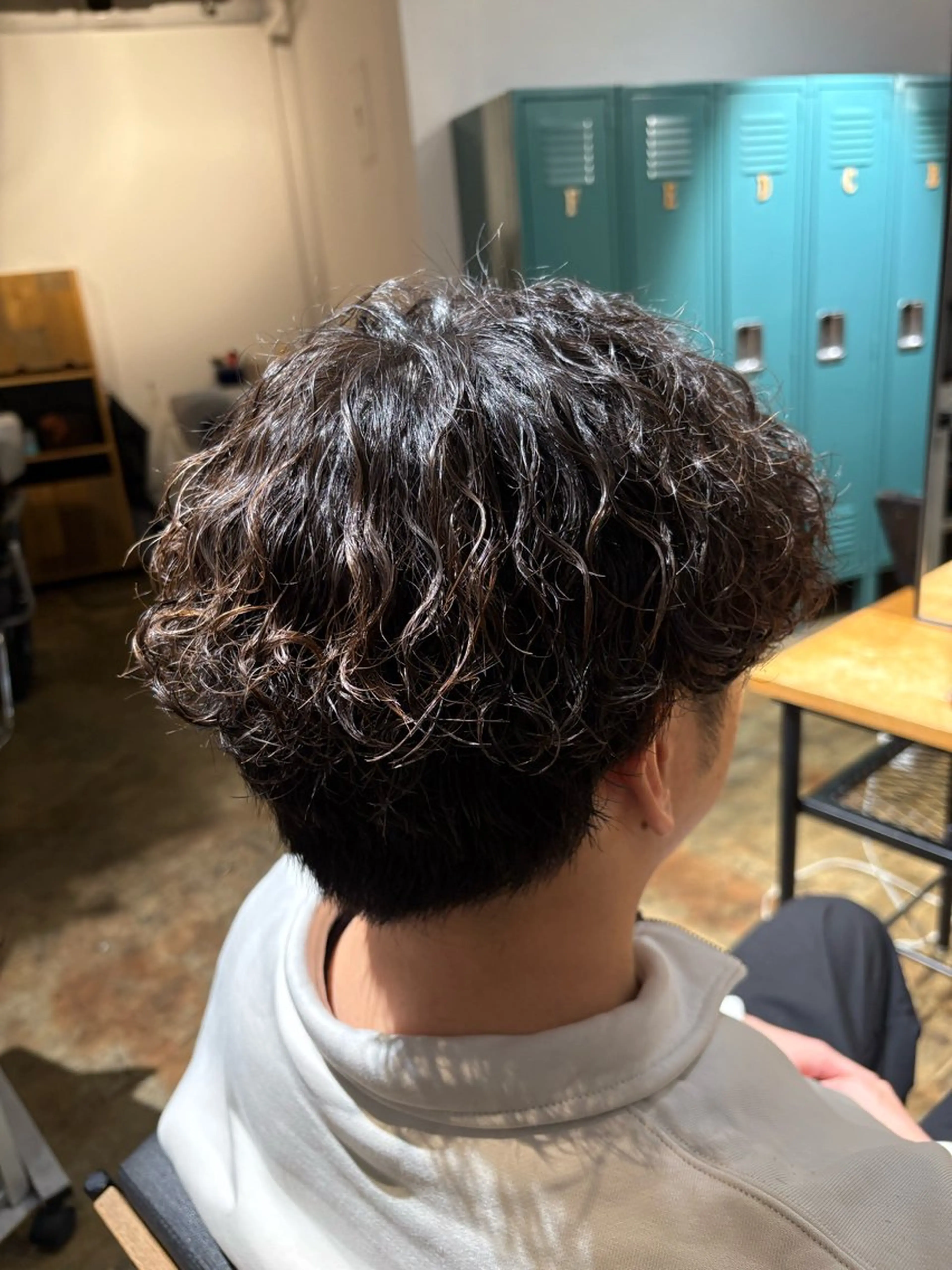 ショート パーマ メンズ メンズパーマ 波巻きパーマ カット パーマ 女子ウケメンズ 海外風ヘア/yuzuのヘアスタイル