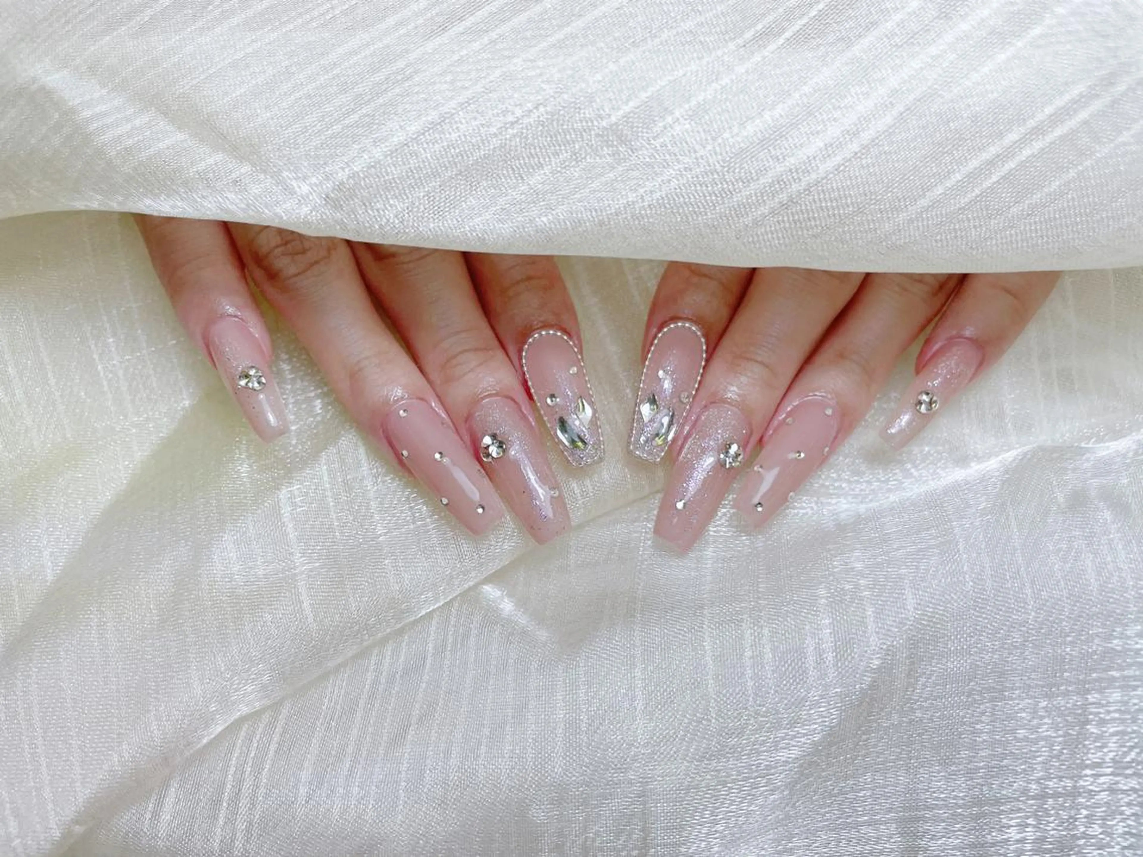 ネイル U nail 🩷新宿店のネイルデザイン