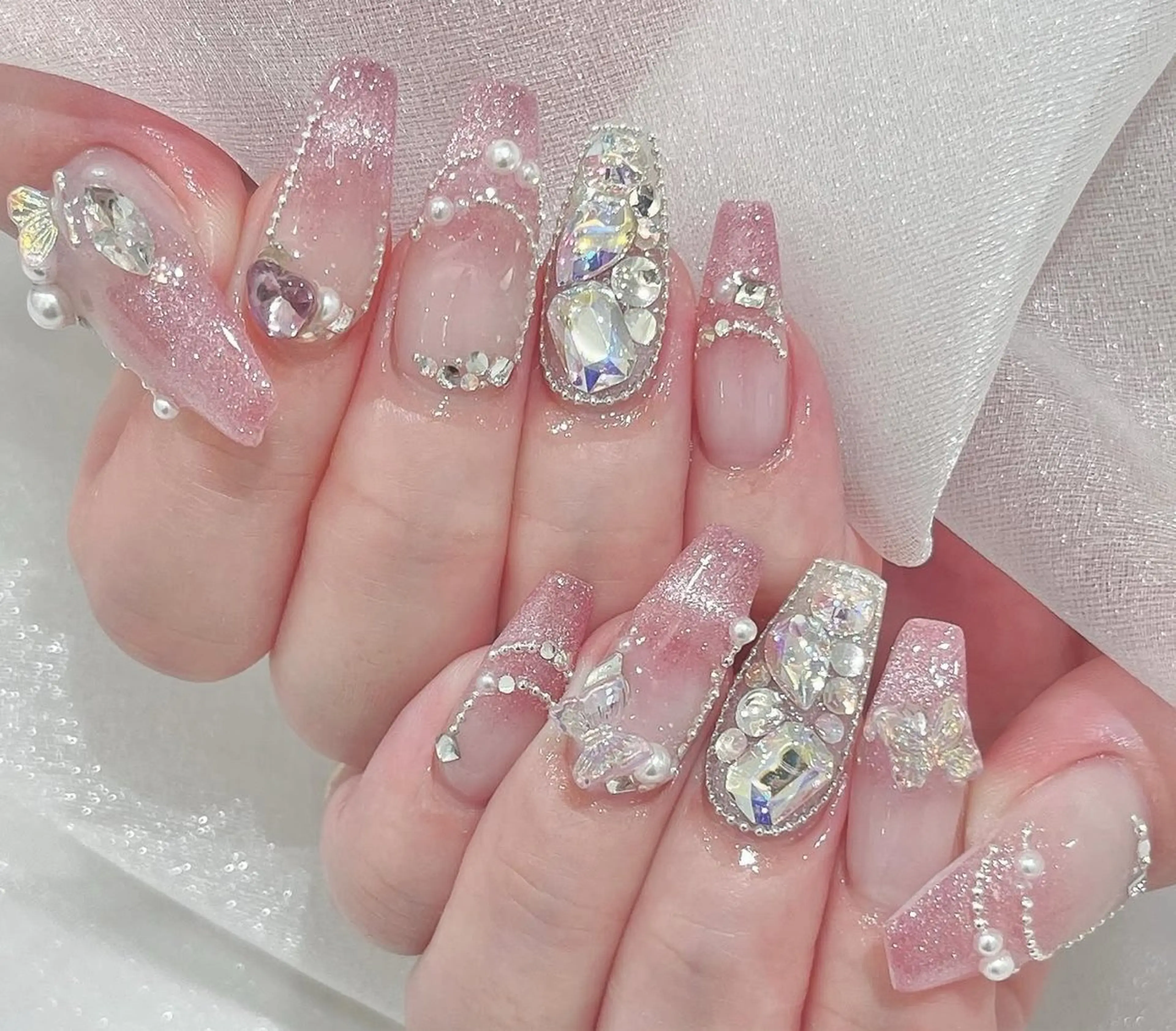 ネイル フレンチネイル ジェルネイル ガラスフレンチ ハロウィン ハート ハンドネイル H.baby Nail Salonのネイルデザイン