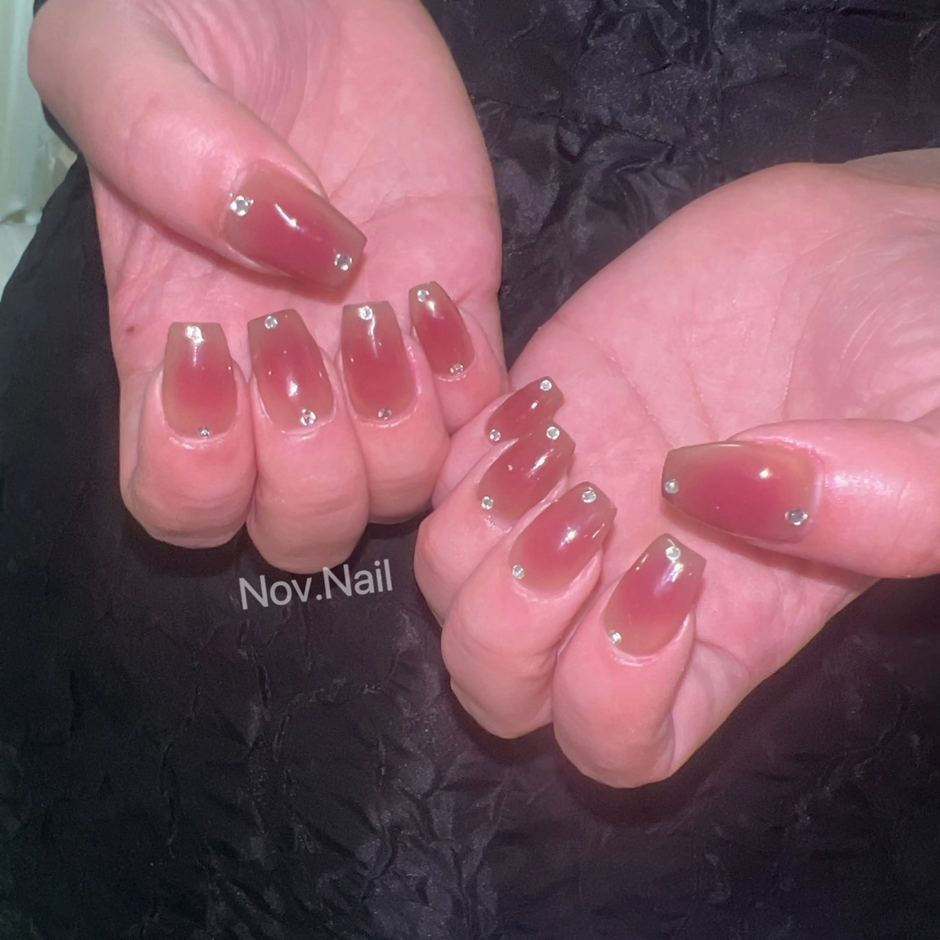 ネイル ハンドネイル ハンドケア Nov. ネイルサロンのネイルデザイン