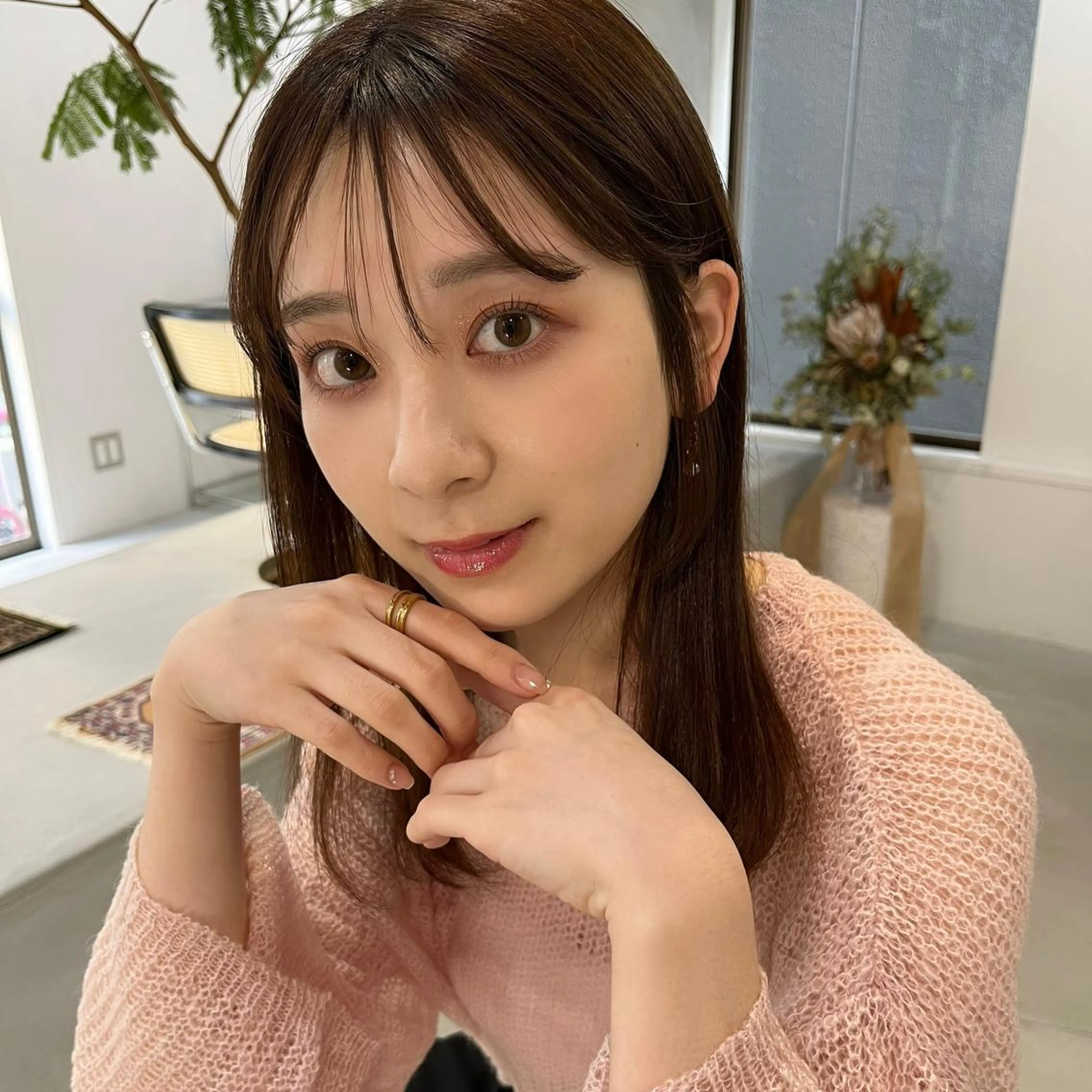 アイブロウ 眉毛ワックス脱毛 ワックス脱毛 眉カット その他(アイブロウ) ブリーチなしカラー レイヤーカットのヘアスタイル