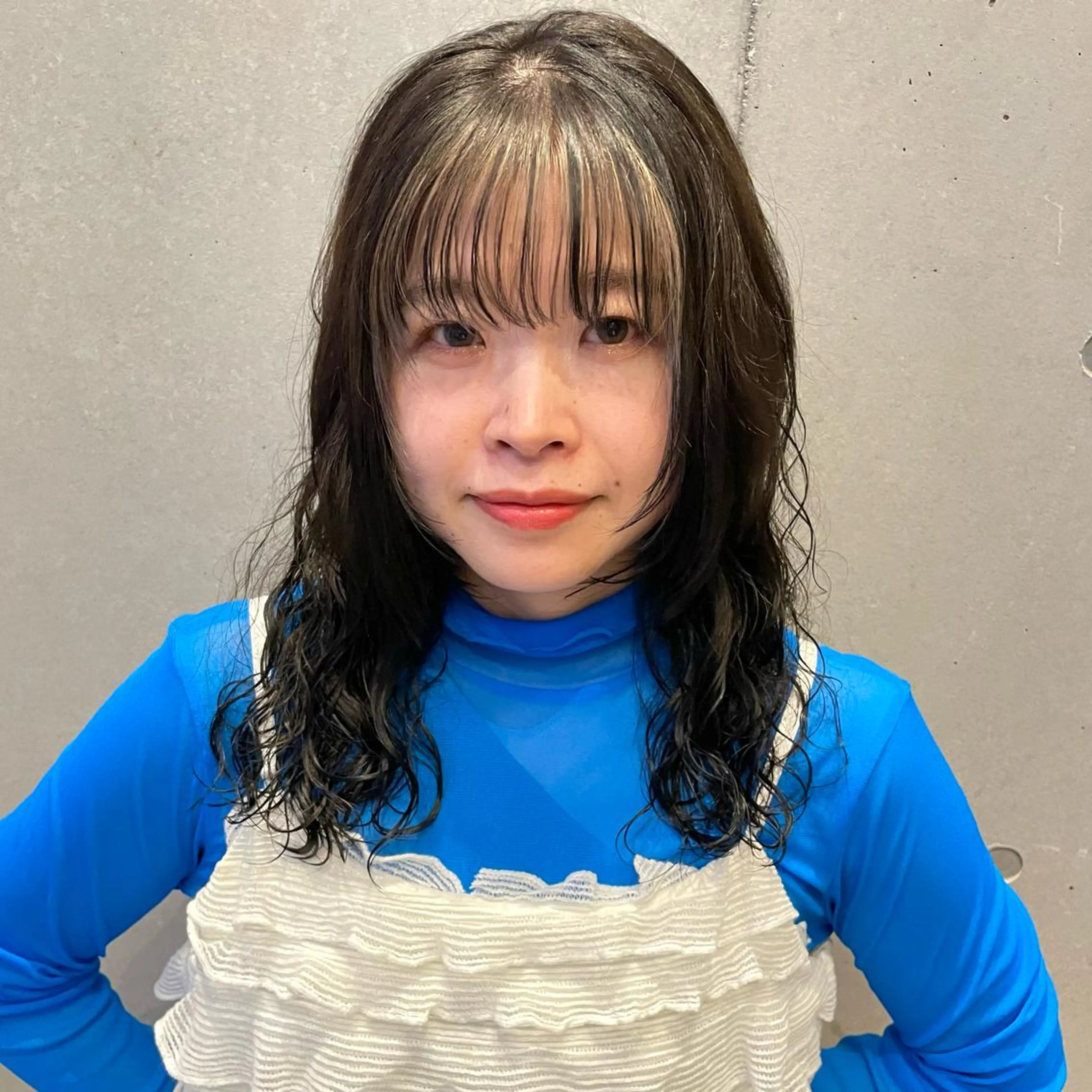 セミロング カラー ショート/ブリーチ mizuki🐋のヘアスタイル