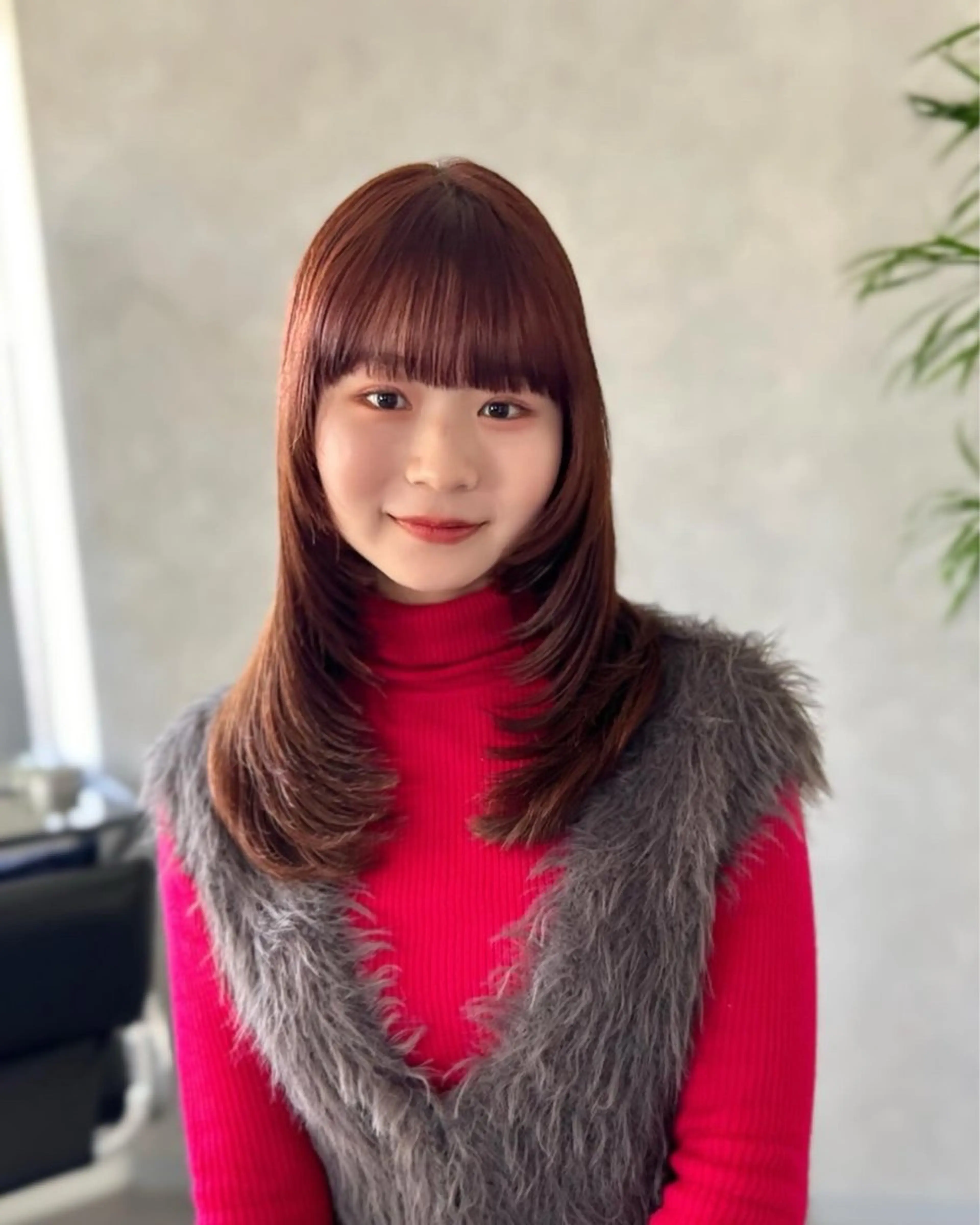 ミディアム ピンクブラウン 顔まわりレイヤー レイヤーカット カット ヘアカラー ❤️ショートカット ・顔周りカット❤️のヘアスタイル