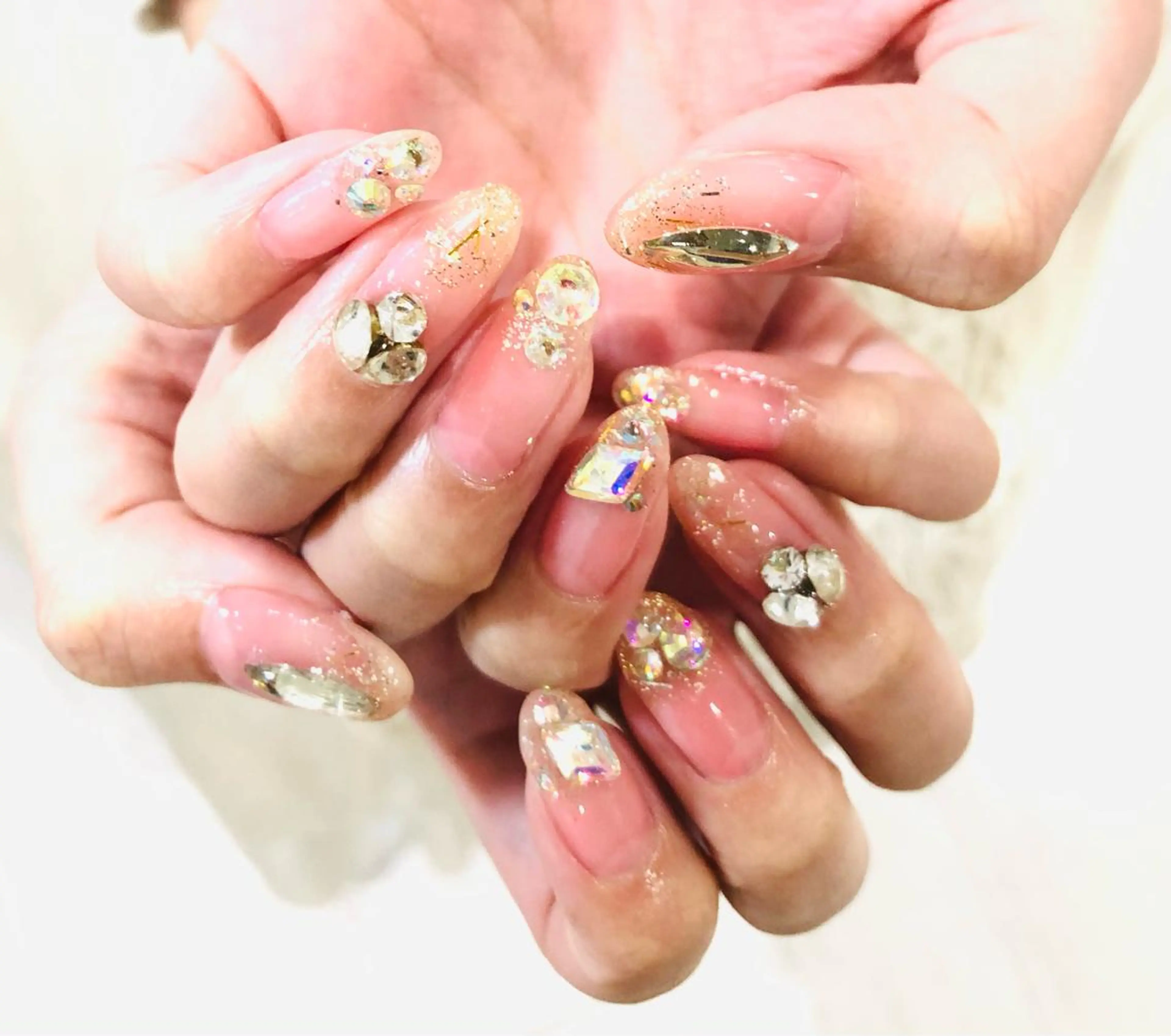 ネイル フラッシュネイル フレンチネイル ラメ(グリッター) ラメグラデーション マグネットネイル H3(エイチスリー)所属・H3 hitoのネイルデザイン