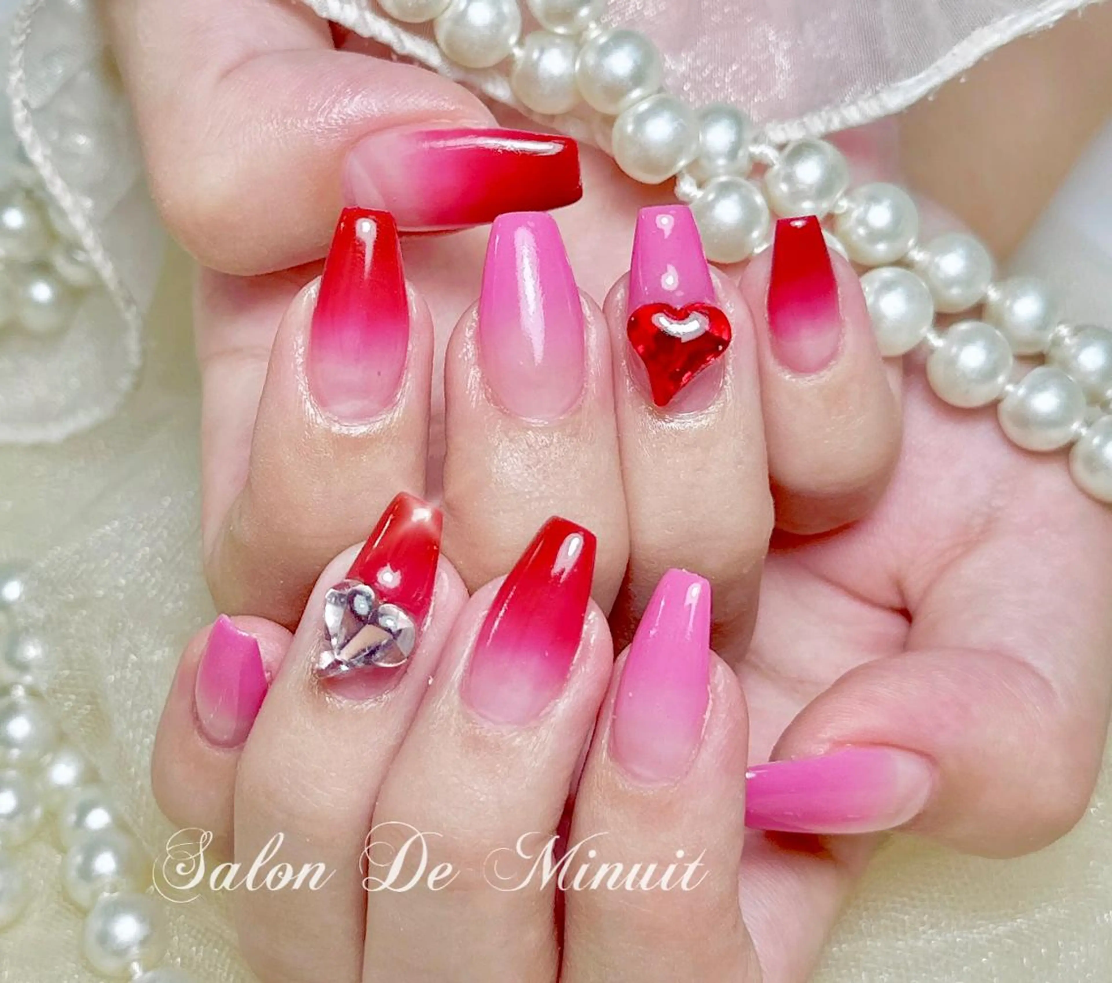 ネイル Salon de Minuit🦩のネイルデザイン