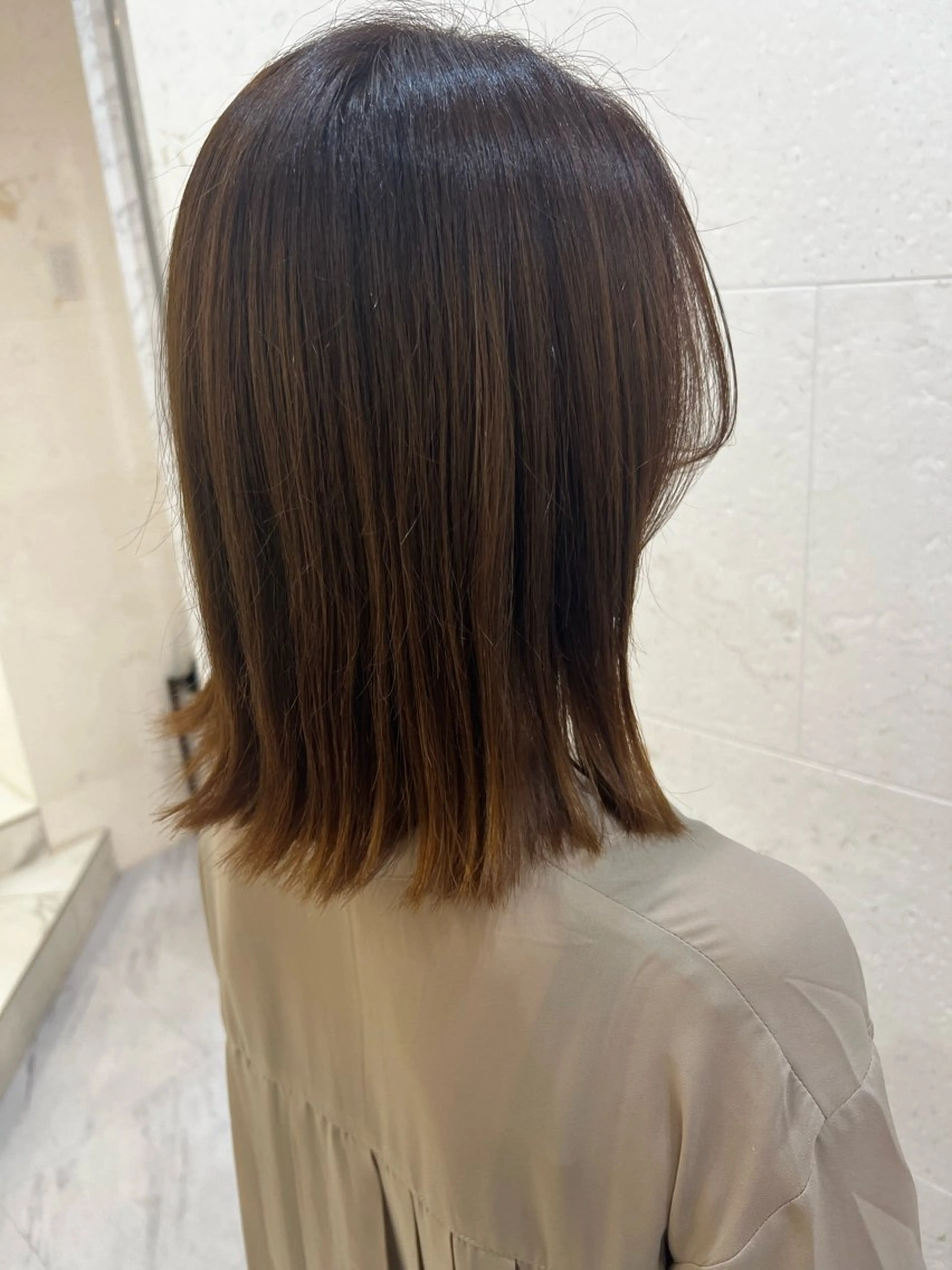 ミディアム カラー アッシュ ヘアカラー 鈴木 愛華のヘアスタイル