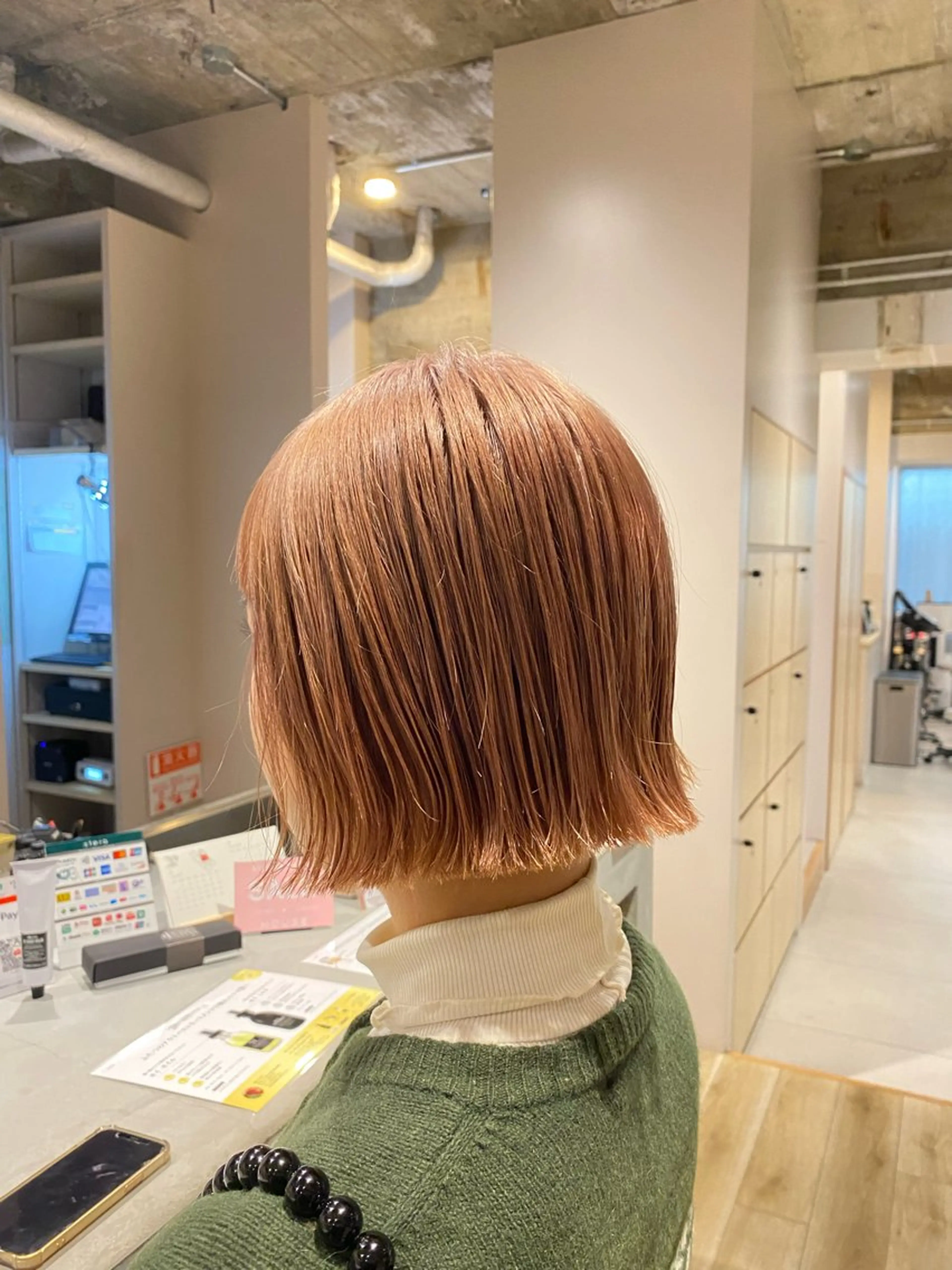 ショート カラー ブリーチ ai ㅤのヘアスタイル