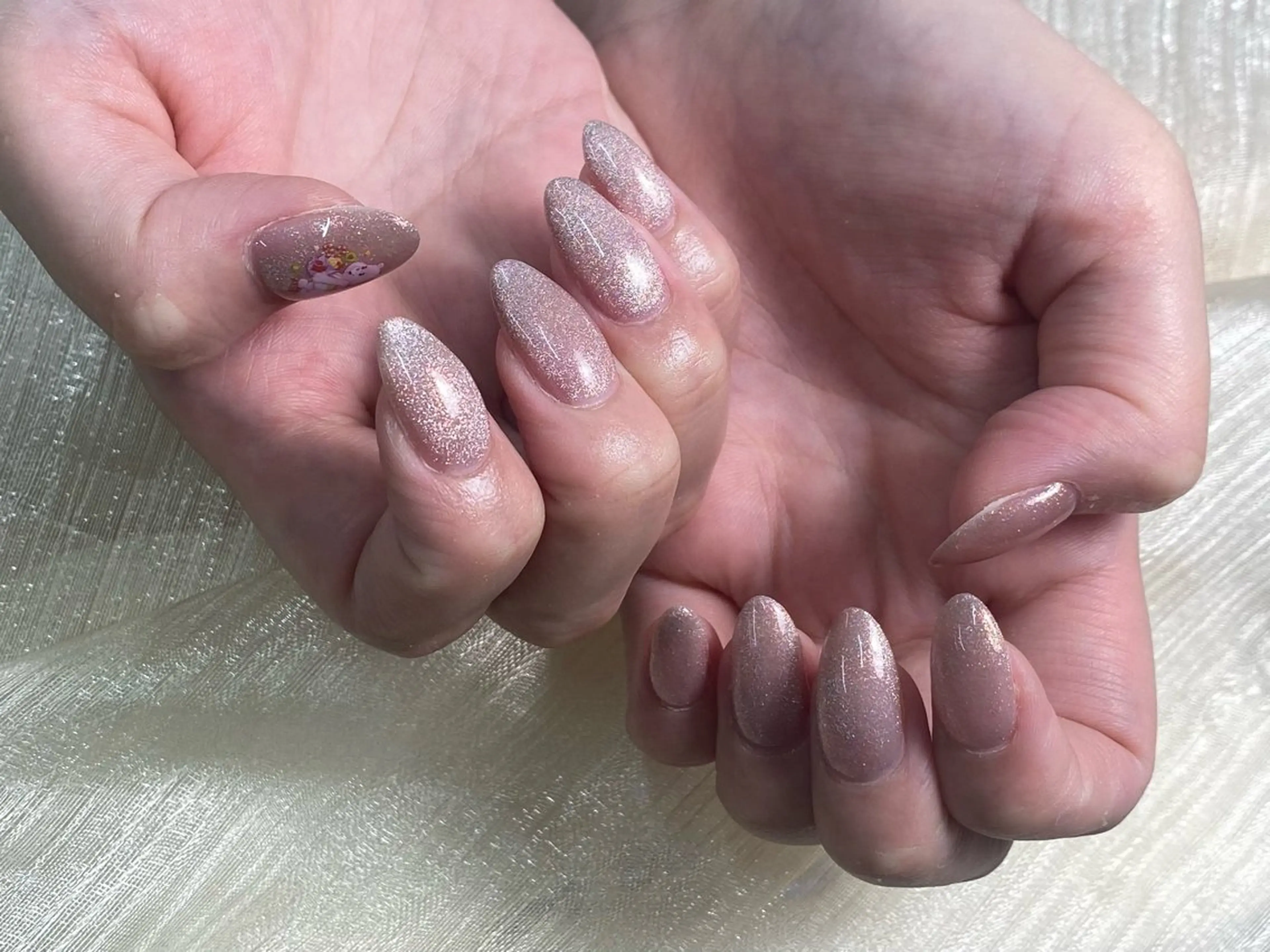 ネイル ハンドネイル ハンドケア ToliyDeliy Keilyのネイルデザイン