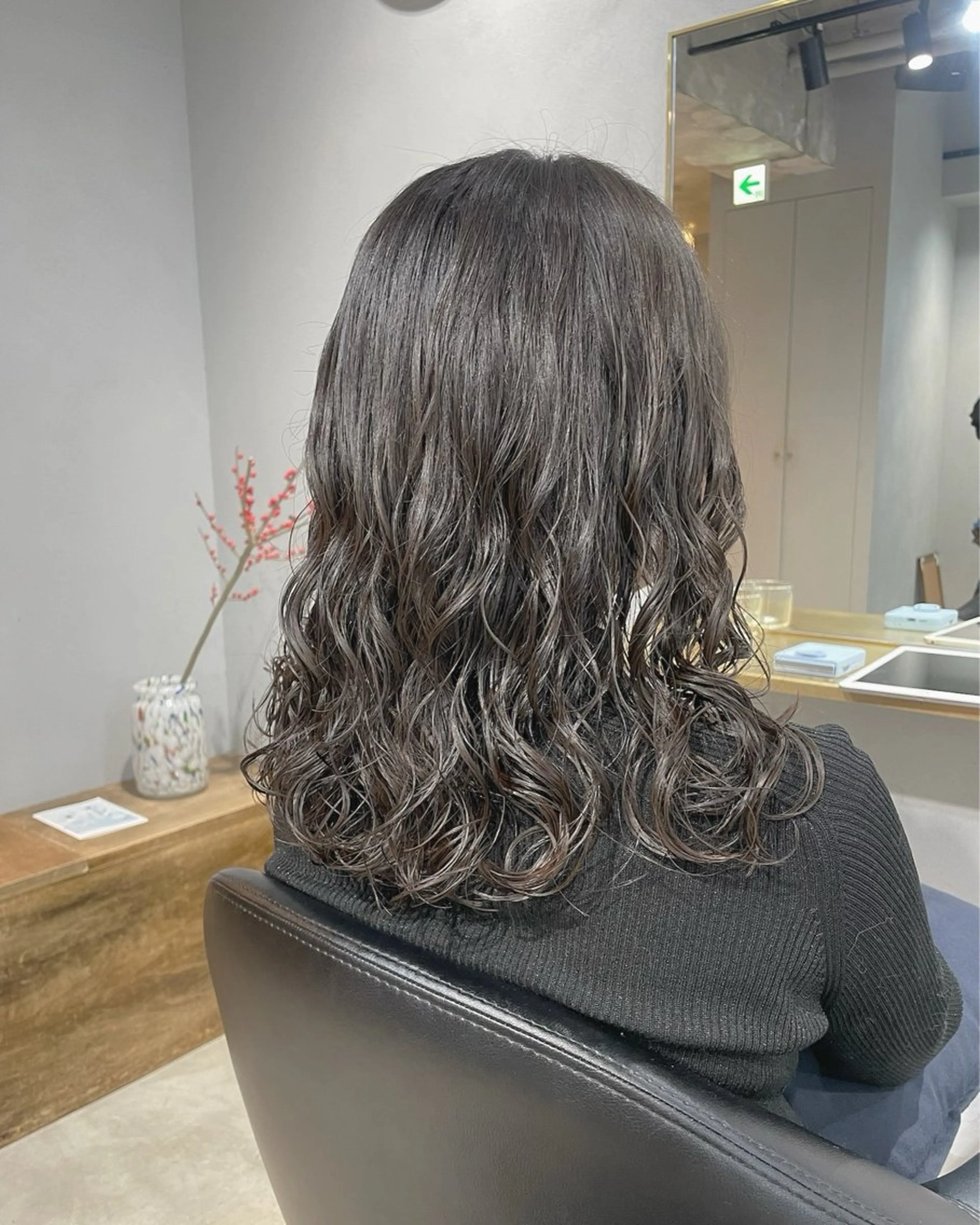 セミロング パーマ セミロングパーマ 髪質改善 縮毛矯正 デジタルパーマ カット パーマ トリートメント 【arc】Ruri コテ巻き風パーマのヘアスタイル