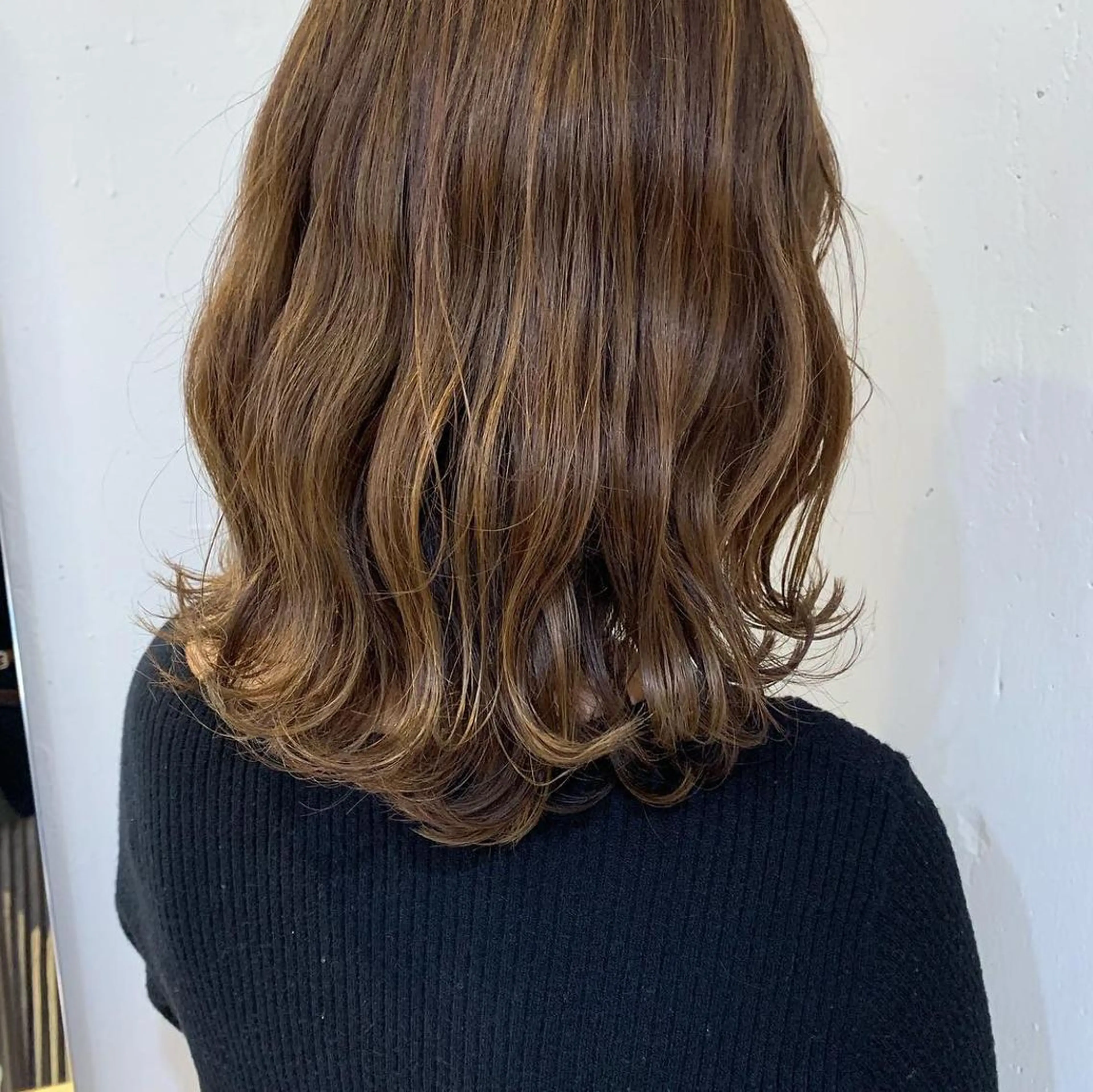 ミディアム カラー ベージュカラー ハイライトカラー ハイライト newi 京橋 【yuuki】のヘアスタイル