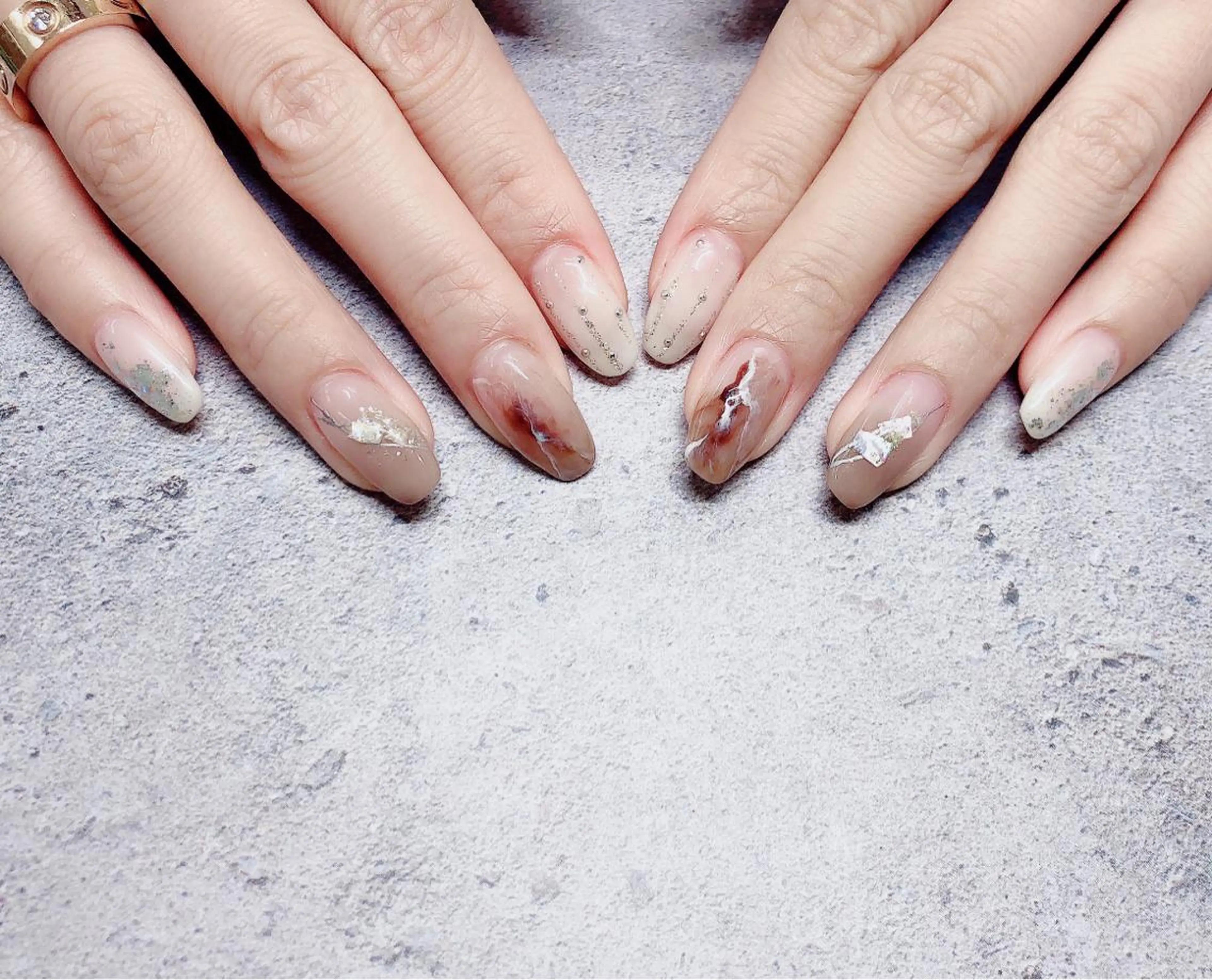 ネイル 持ち込み ニュアンスネイル ハンドネイル マキ ネイルサロンのネイルデザイン