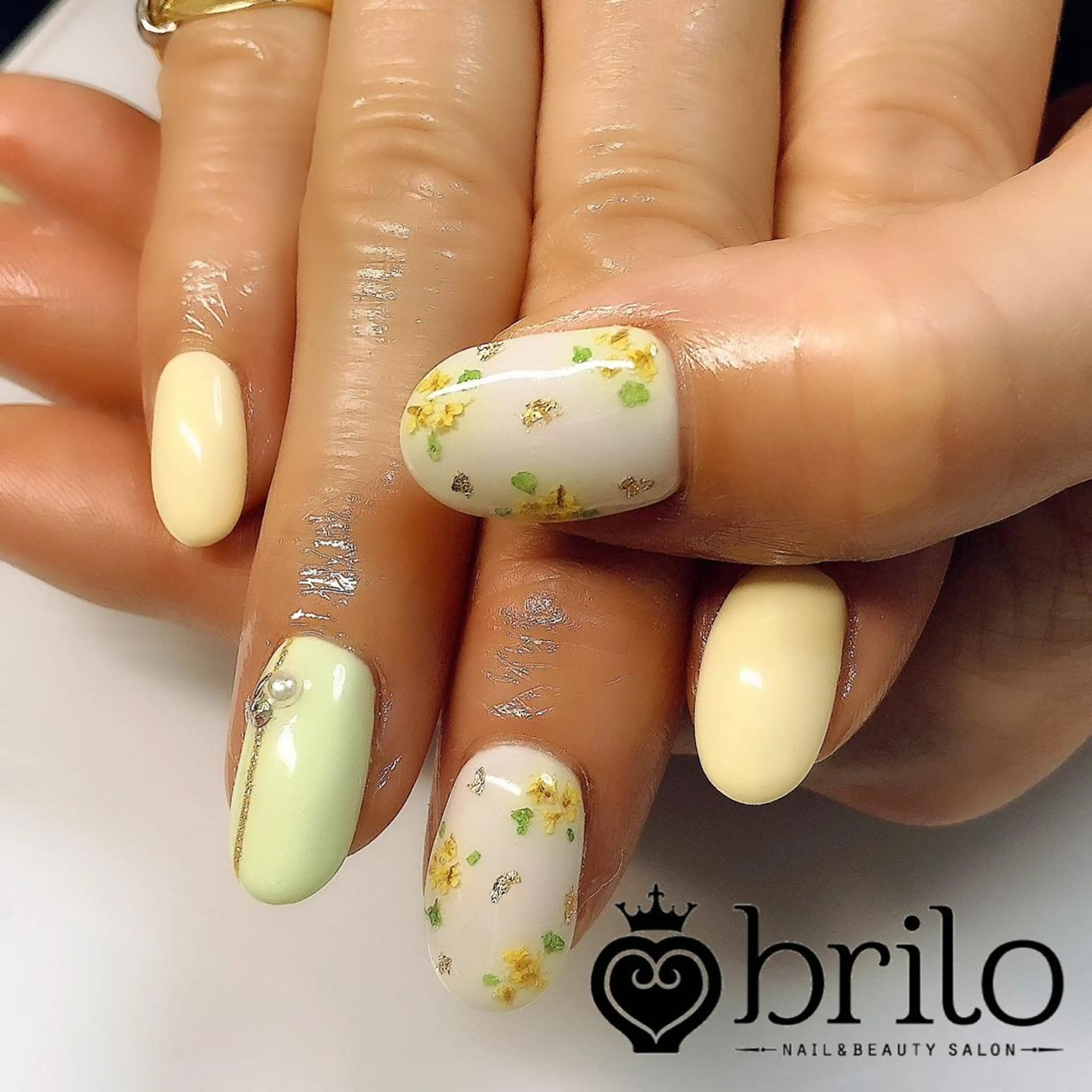 ネイル 黄色 brilo erikaのネイルデザイン