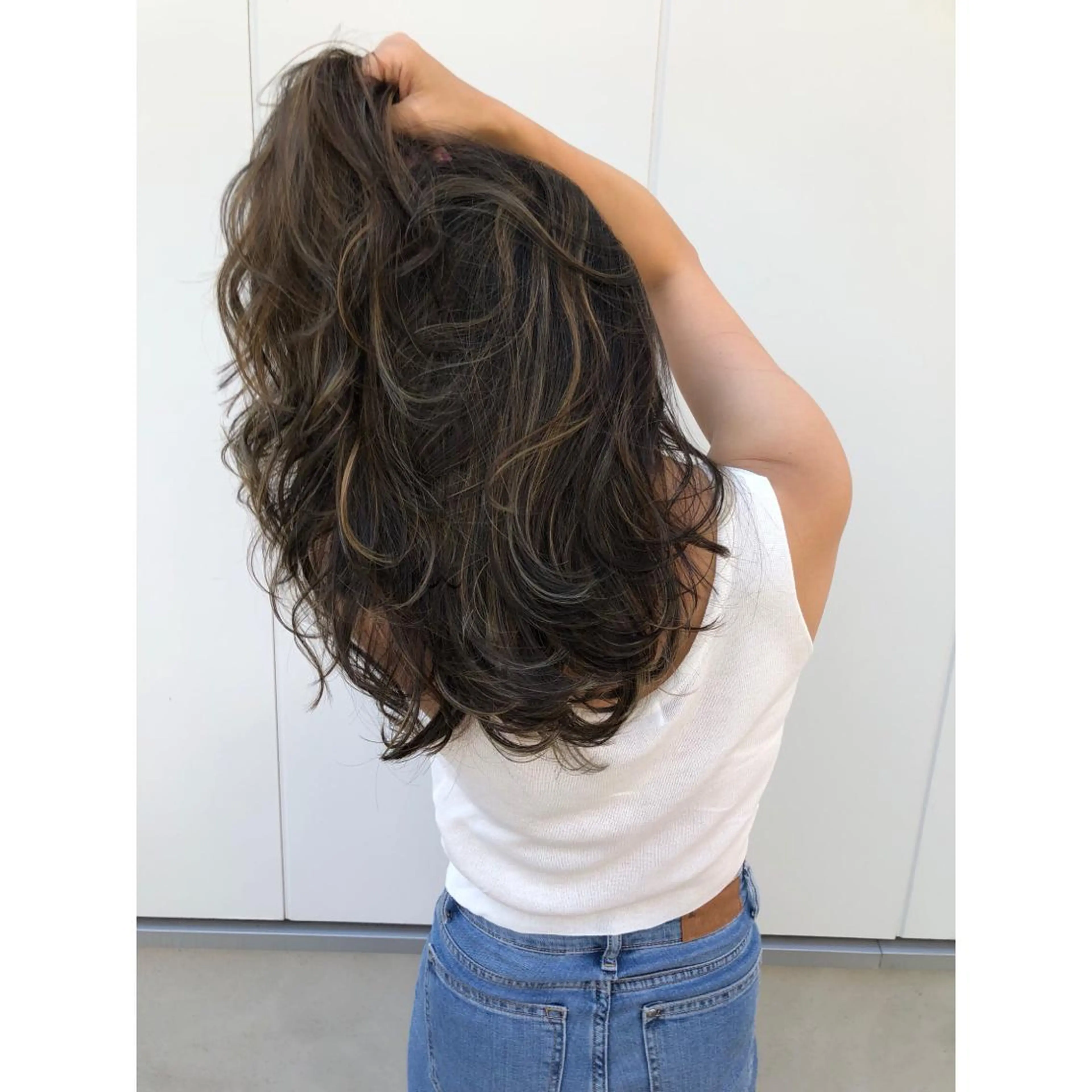ロング カラー ハイライトカラー 外国人風カラー ハイライト パーソナルカラー診断 できます　木曽　主博のヘアスタイル