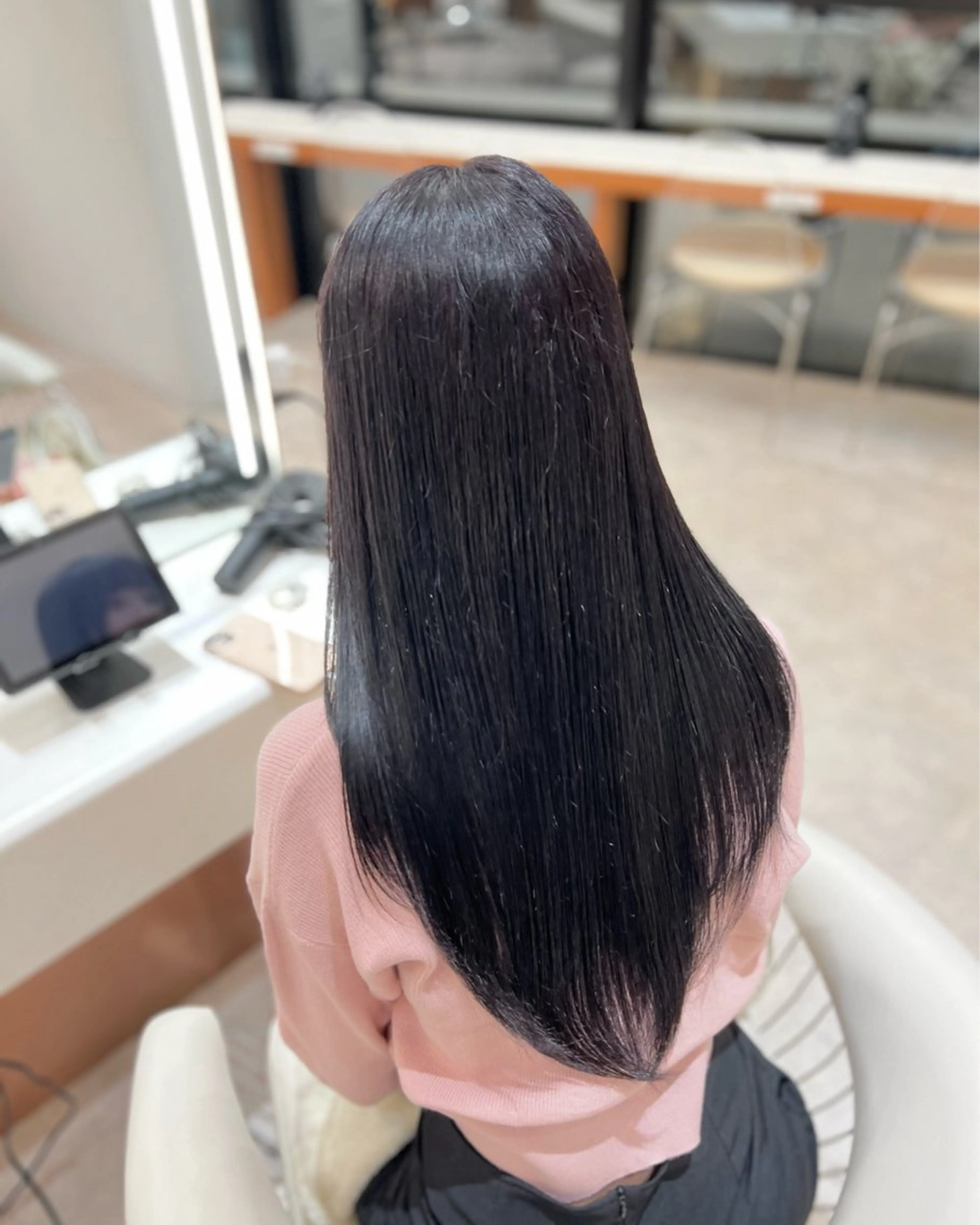 ロング カラー 黒髪 ブルーカラー ブルーブラック ラベンダーカラー 韓国風ヘア カット ヘアカラー ヘアセット 韓国レイヤー🇰🇷 韓国研修◎渋谷カイトのヘアスタイル