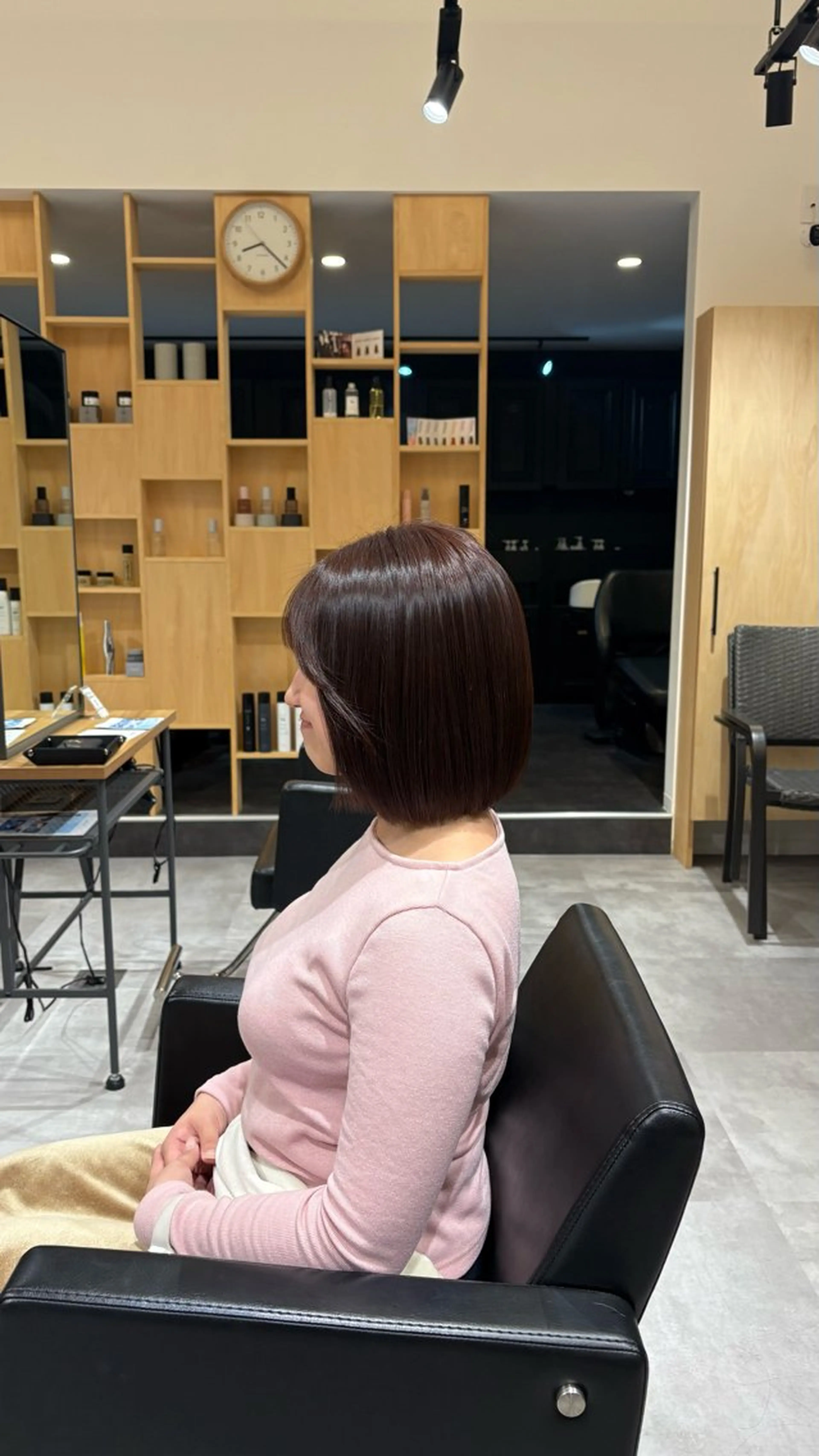 ミディアム カラー 滑川 吏音のヘアスタイル
