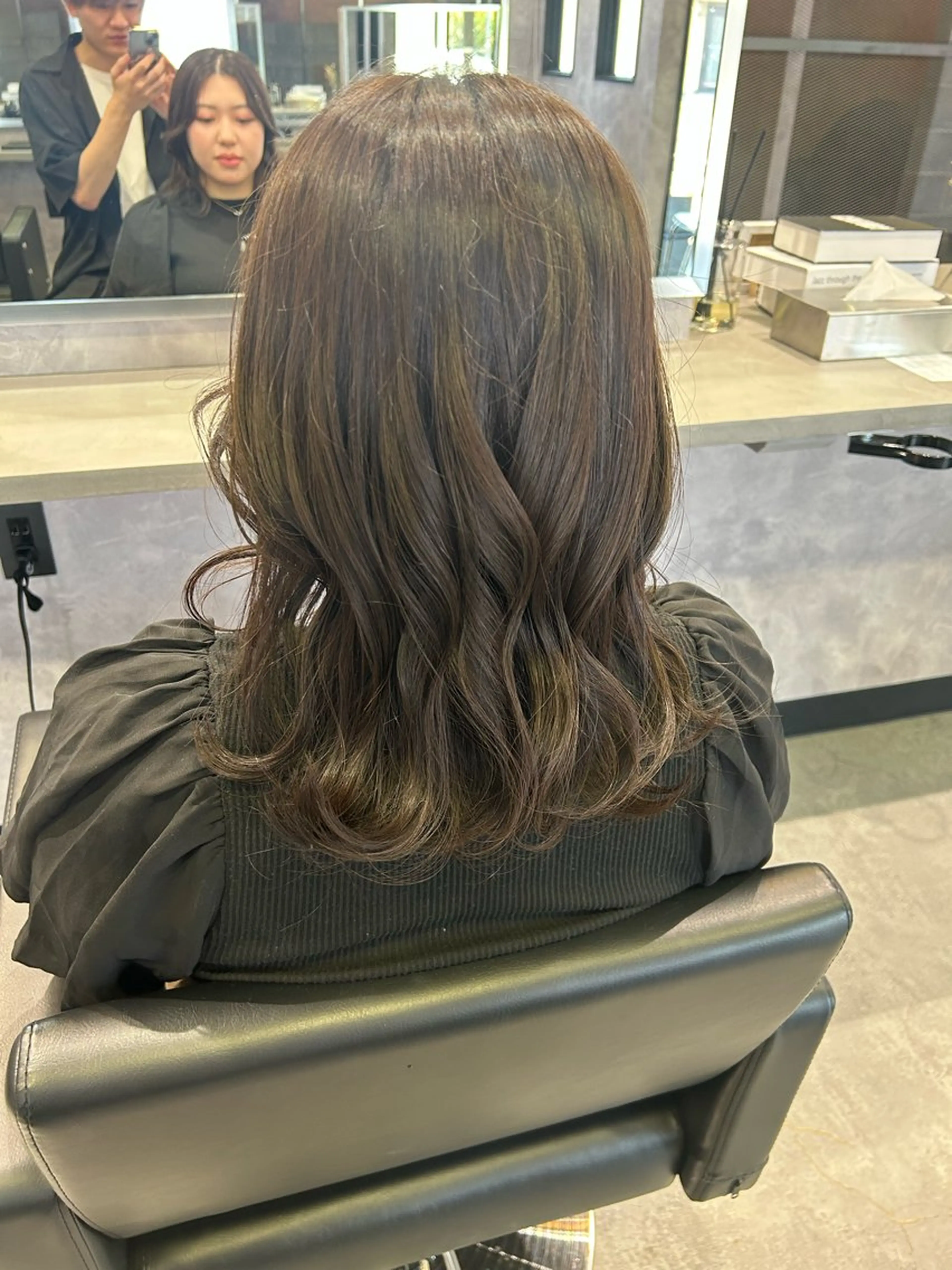 ミディアム カラー カット ヘアカラー トリートメント 平畑 直将のヘアスタイル