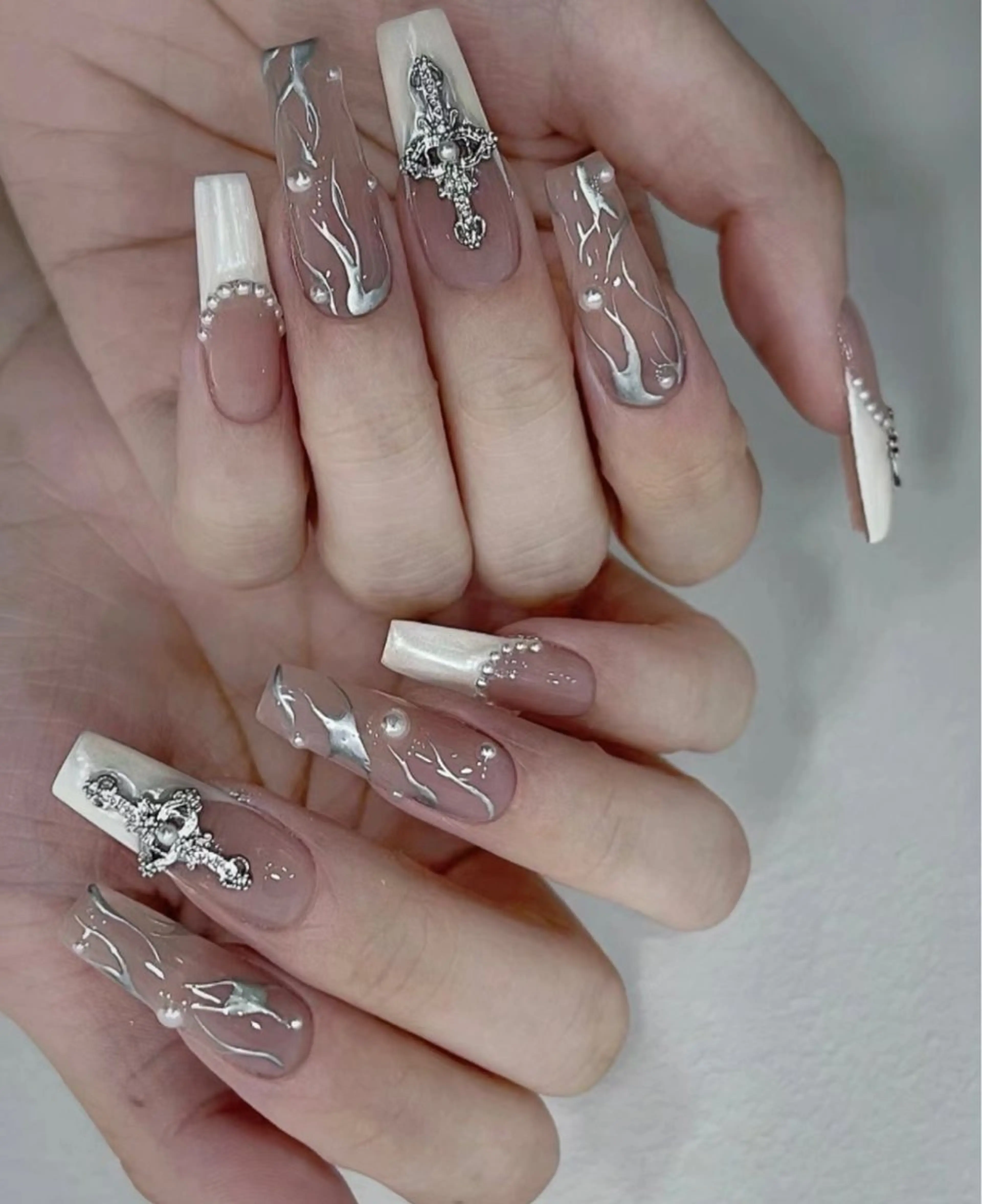 ネイル ハンドネイル ハンドケア 🤩 Yuliaユリアのネイルデザイン
