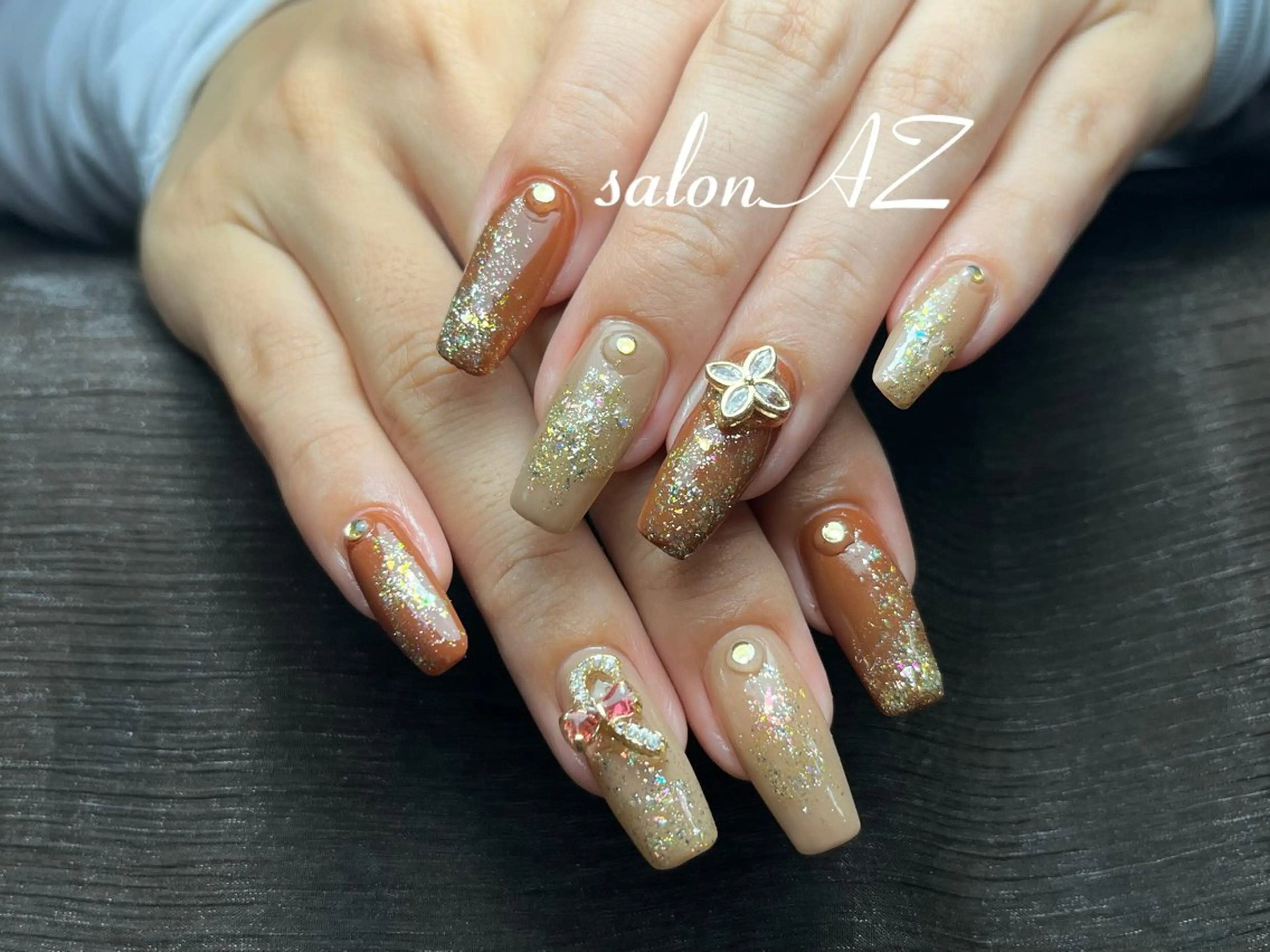 ネイル アートネイル 長さ出し フットネイル フレンチネイル ジェルネイル ハンドネイル salonAZ トップネイリストのネイルデザイン