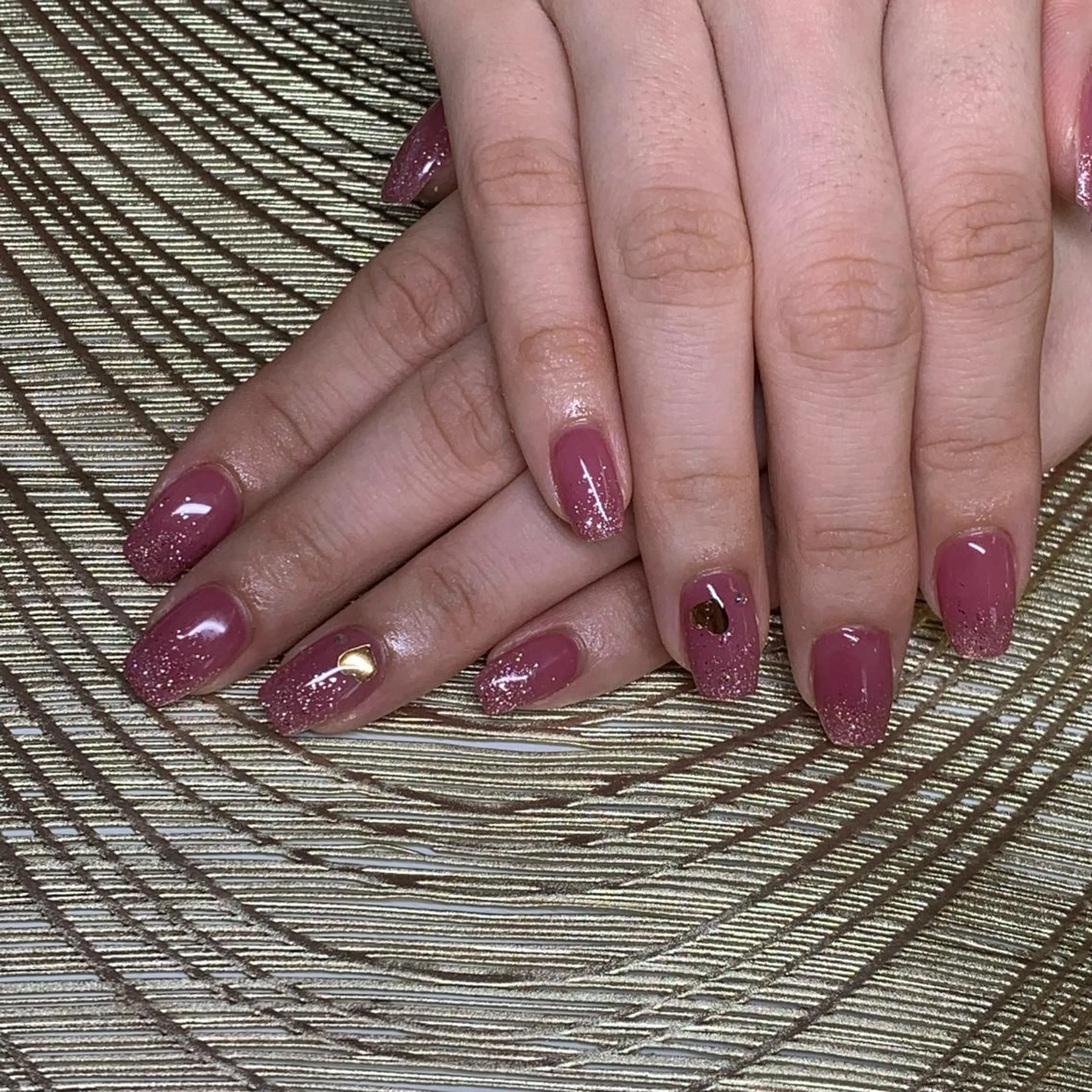 ネイル ハンドネイル καρδιά -ｶﾙﾃﾞｨｱ-のネイルデザイン