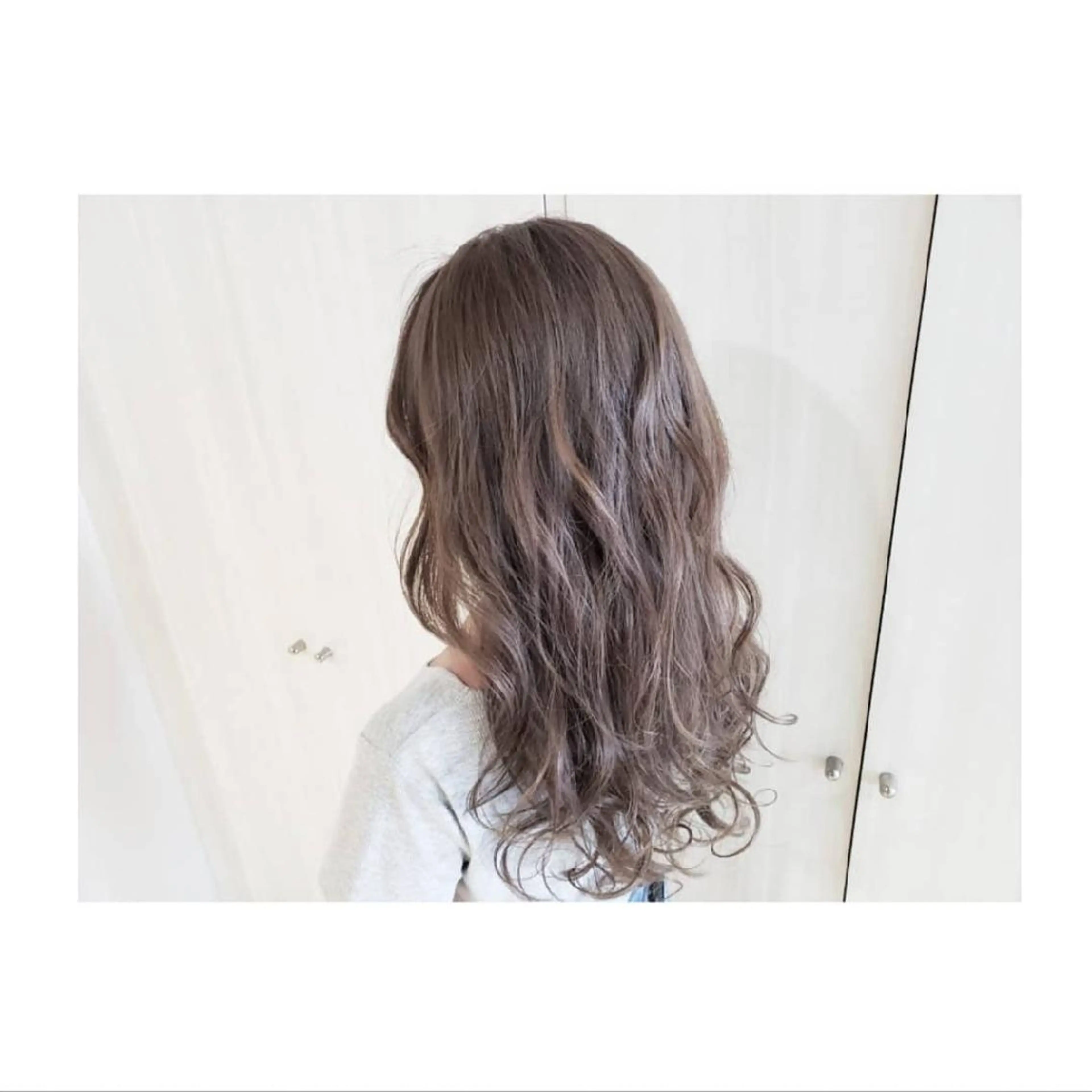 ロング カラー Luana 矢場町のヘアスタイル