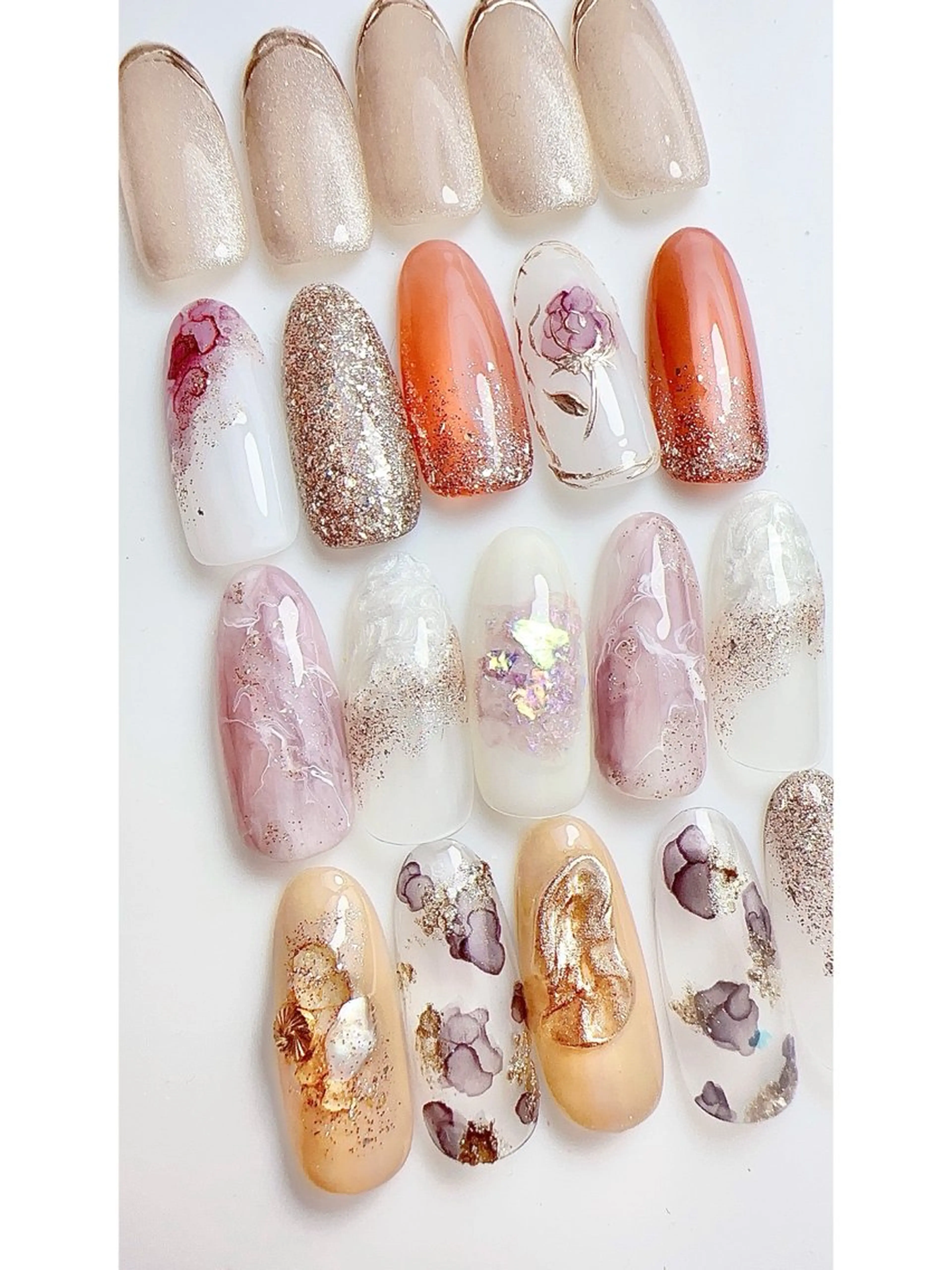 オフ無し💗定額デザインネイル💅🧸綺麗めなニュアンスデザインです💗👗🧼の写真
