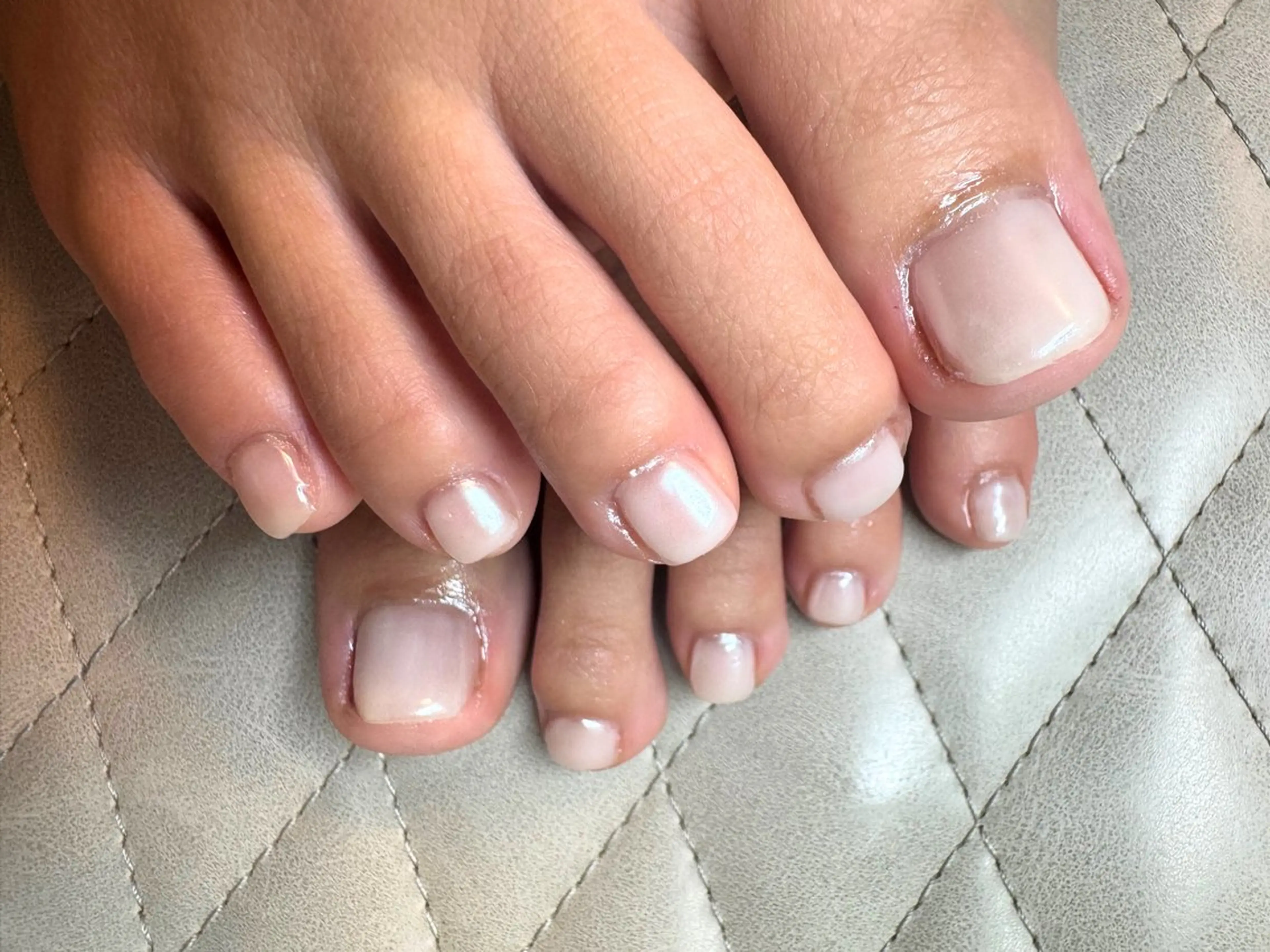 【ネイルモデル募集】オフ込み⭕️フットワンカラー➕シール、パーツ付け放題メニュー💅🏽の写真