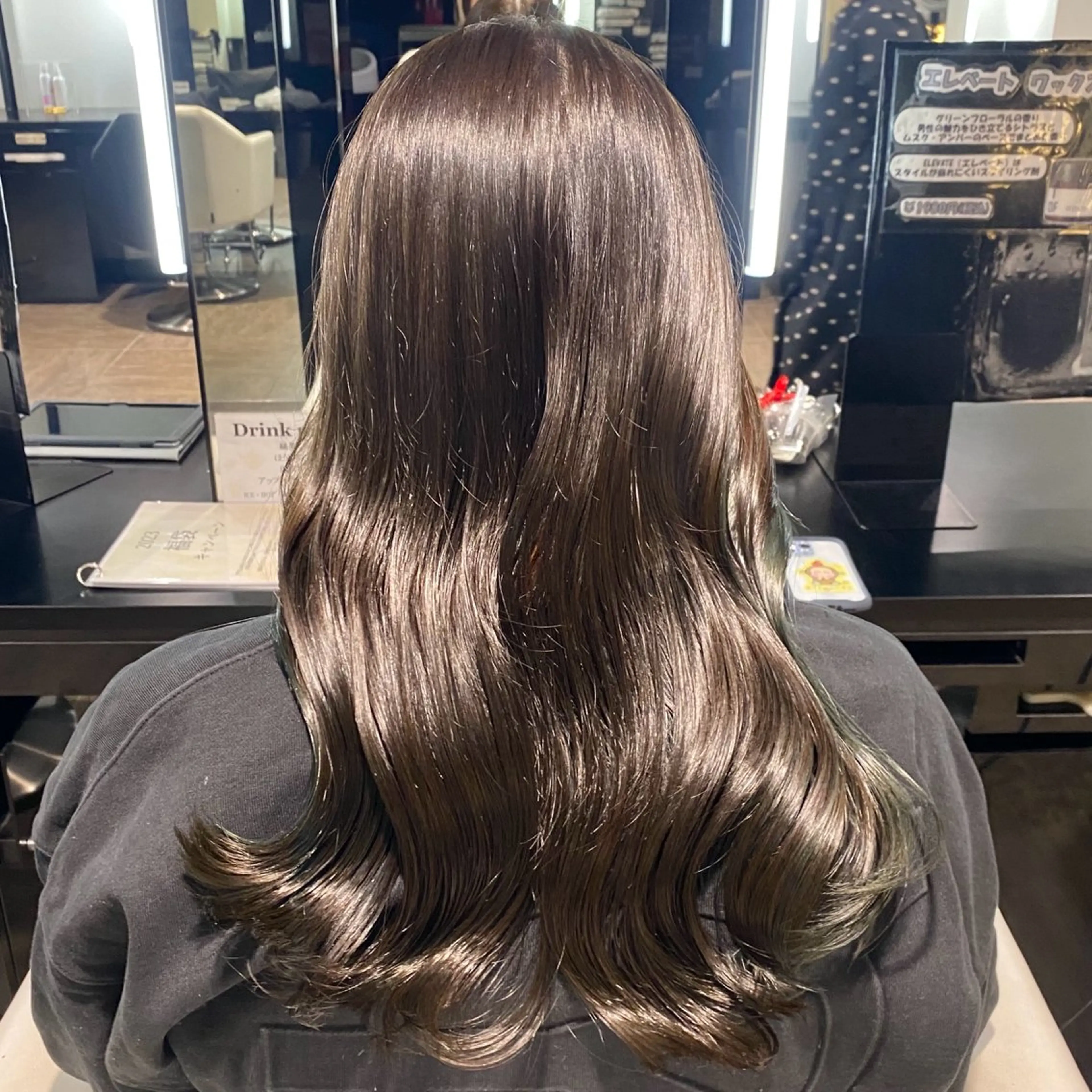 ロング カラー グレージュ オリーブグレージュ オリーブグレー 髪質改善 ヘアカラー トリートメント 🤍愛されヘア⌇ 𝐑 𝐈 𝐎🤍のヘアスタイル