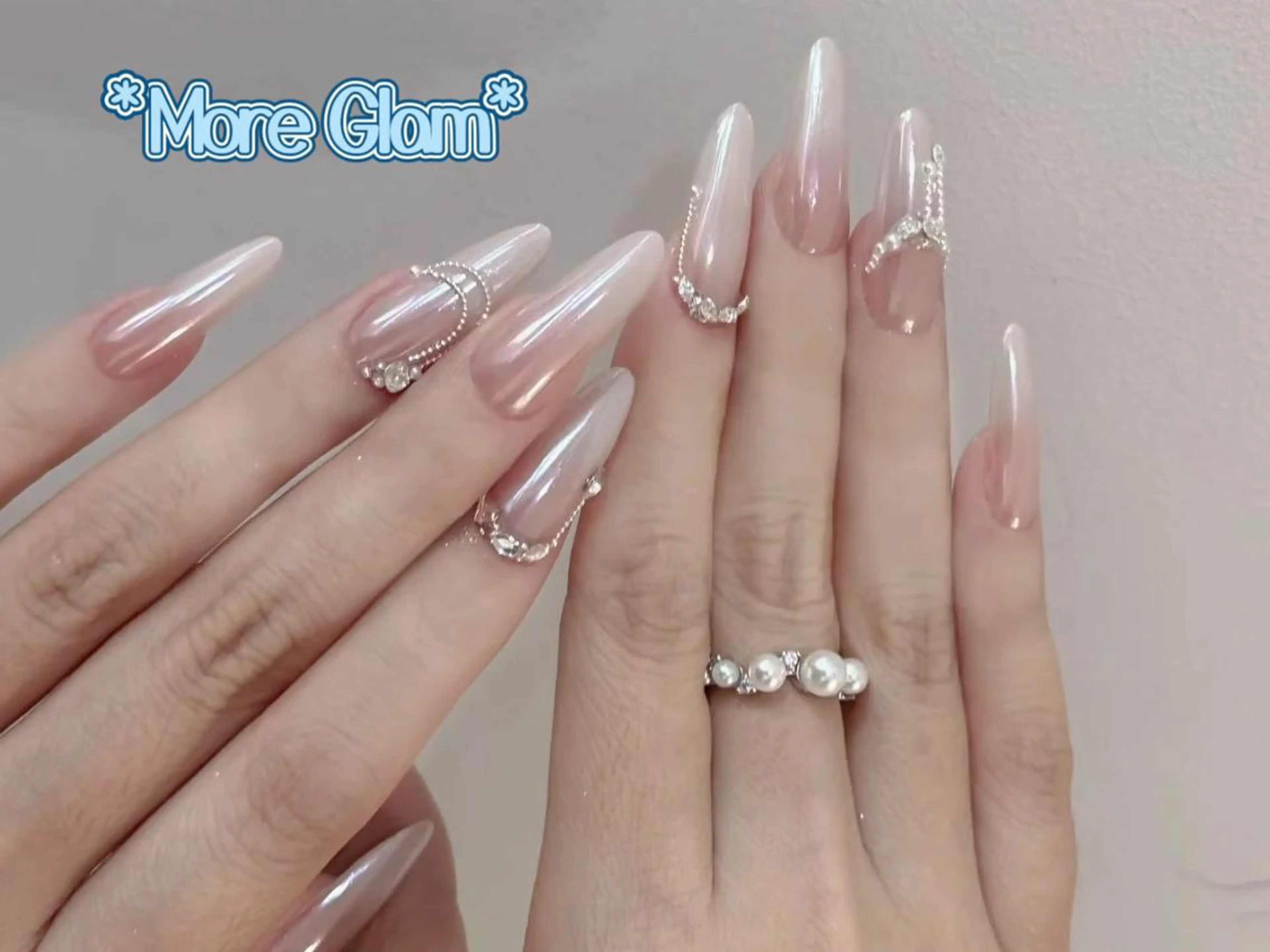 ネイル MoreGlam ネイルのネイルデザイン