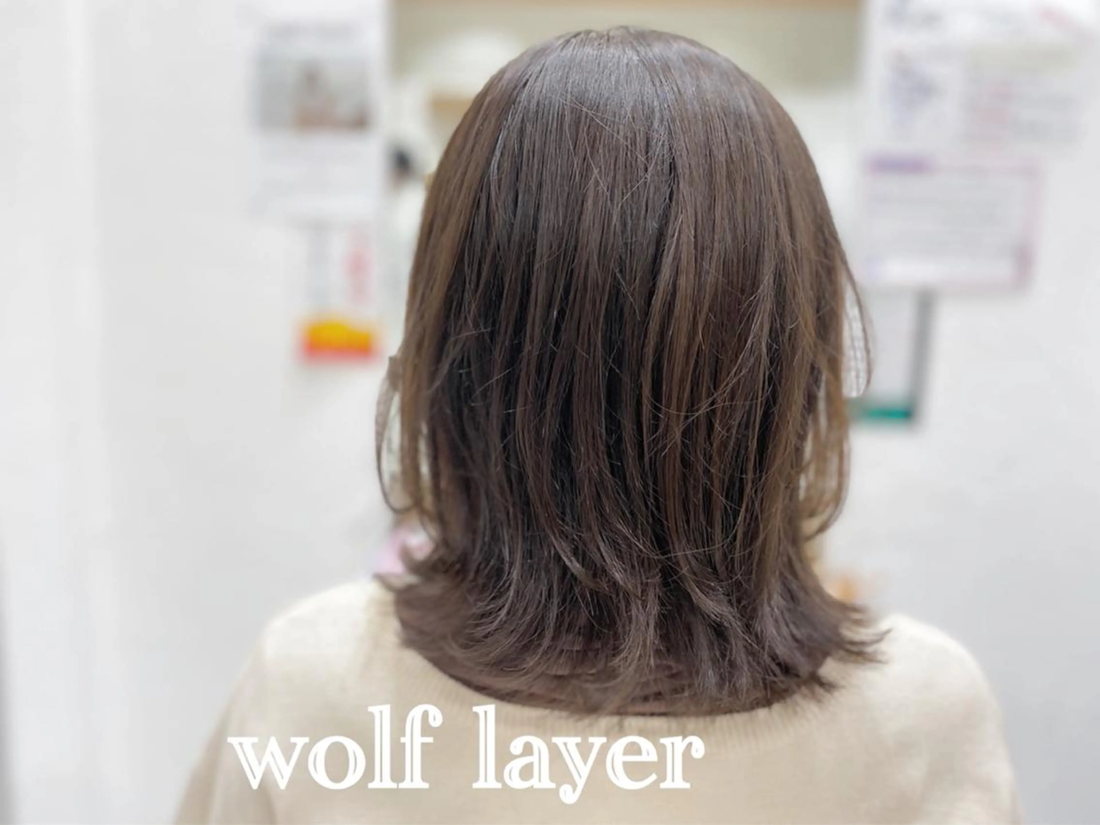 カット+カラー(ロング料金550円​〜​)トリートメント付きの写真