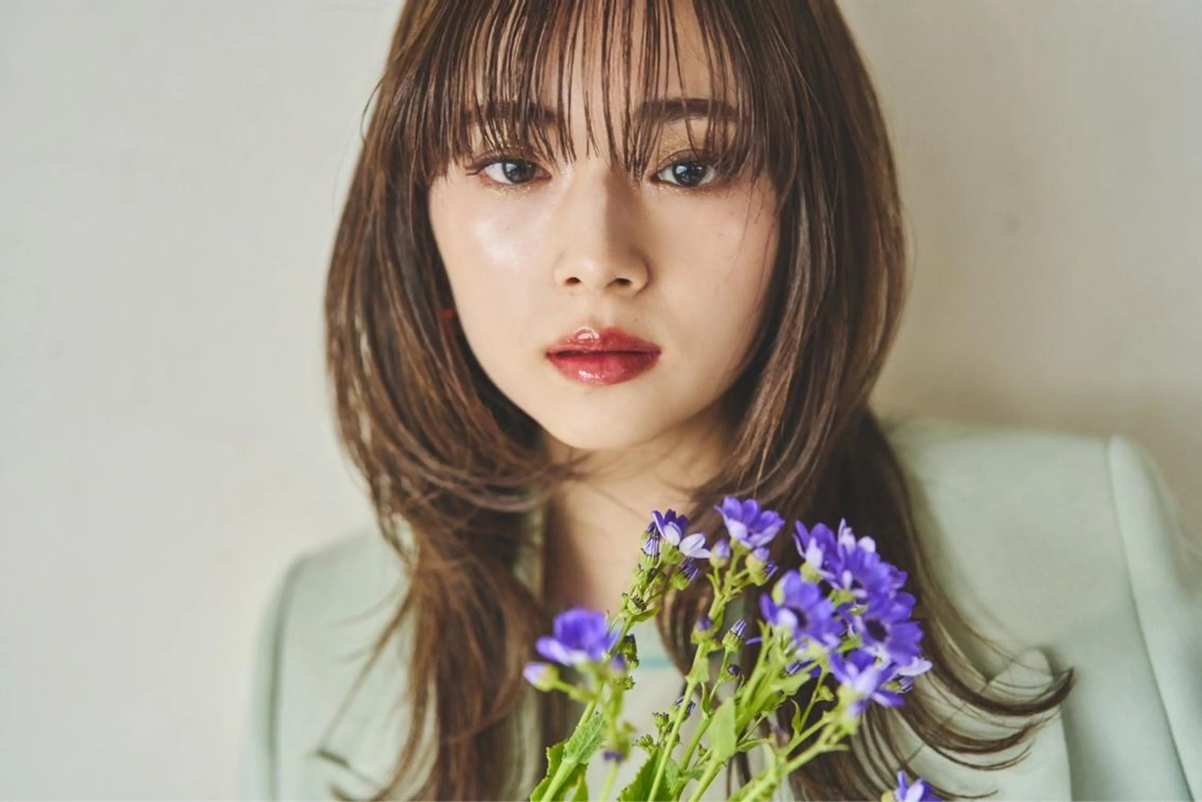 セミロング カット トリートメント ミルクティー× グレージュMOMOのヘアスタイル