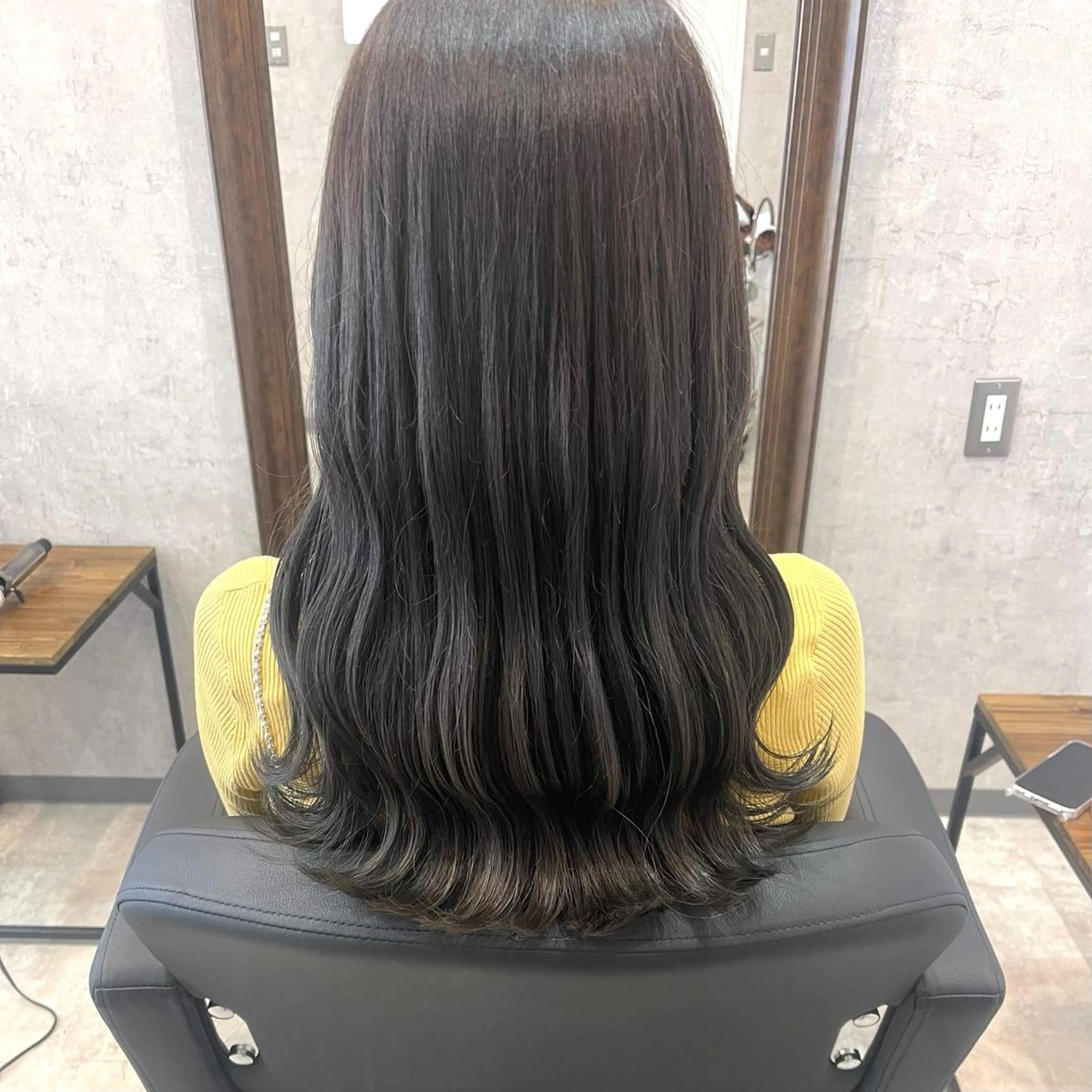 ロング カラー ヘアアレンジ アッシュ ブルーカラー カット ヘアカラー トリートメント merci.所属・🌻まさの あいり🌻のヘアスタイル