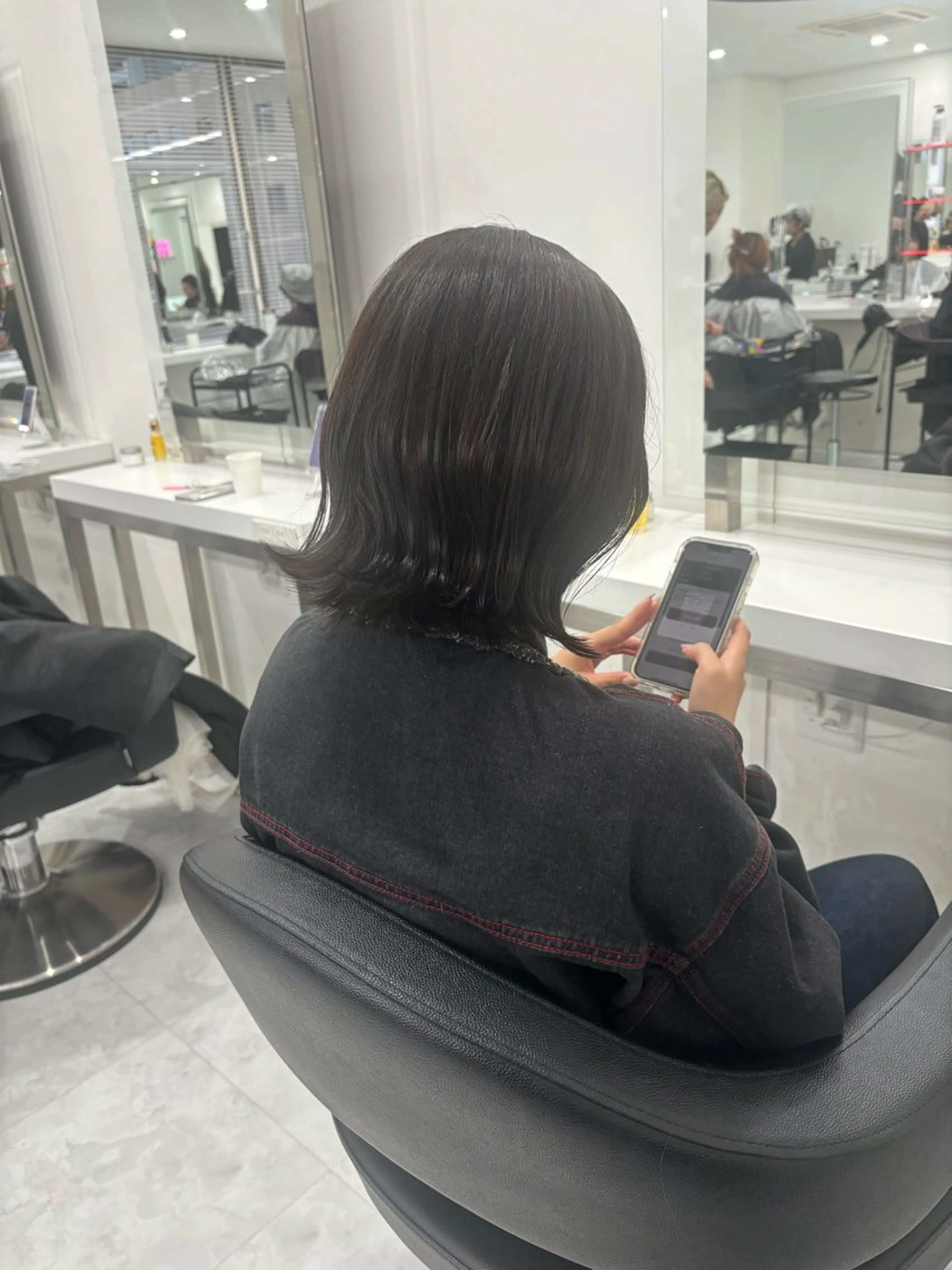 ミディアム 渋谷🥇透明感カラー 特化美容師のヘアスタイル