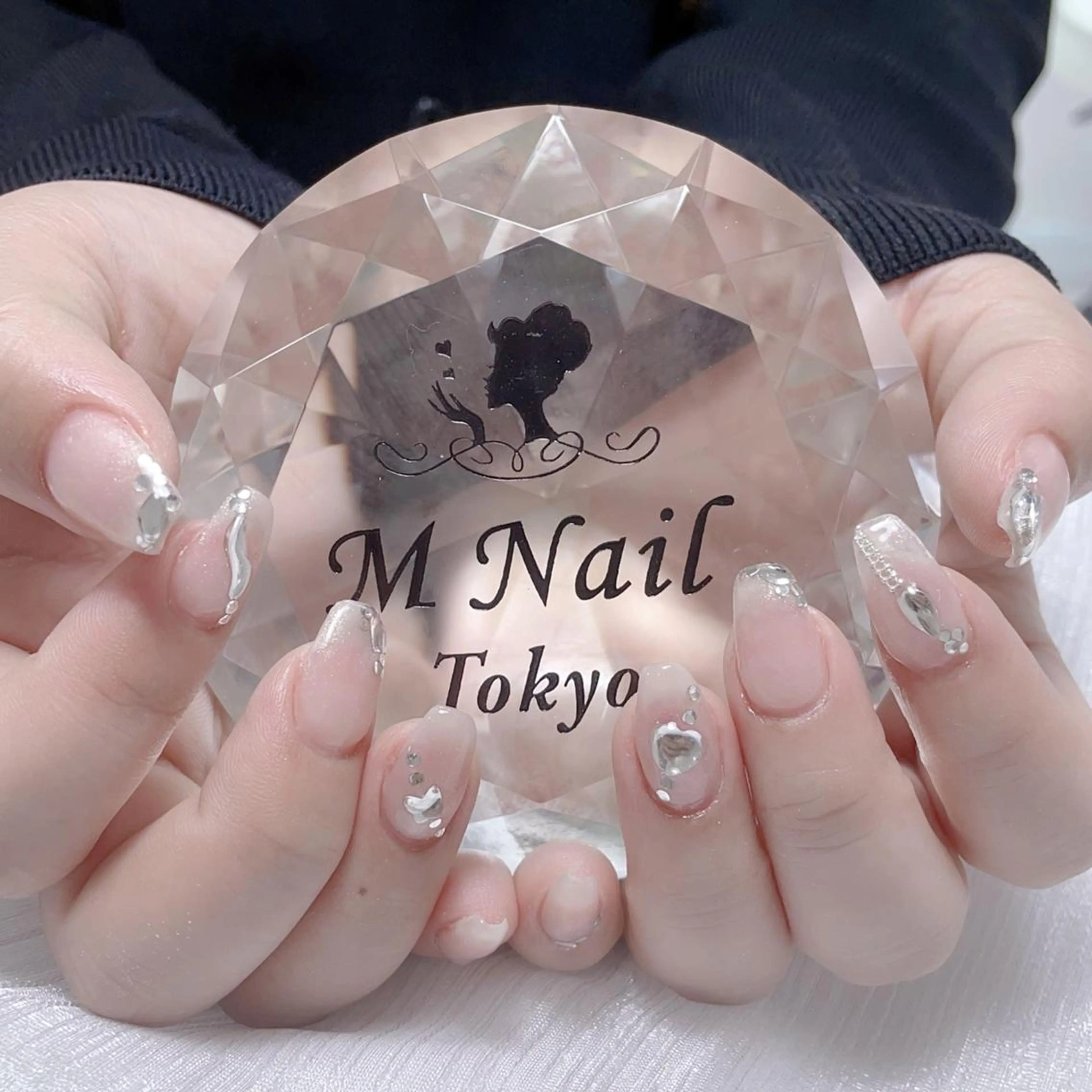 ネイル アートネイル チークネイル フラッシュネイル ハート キラキラネイル MNailパラ取扱店 🦋キャンペーン中✨のネイルデザイン