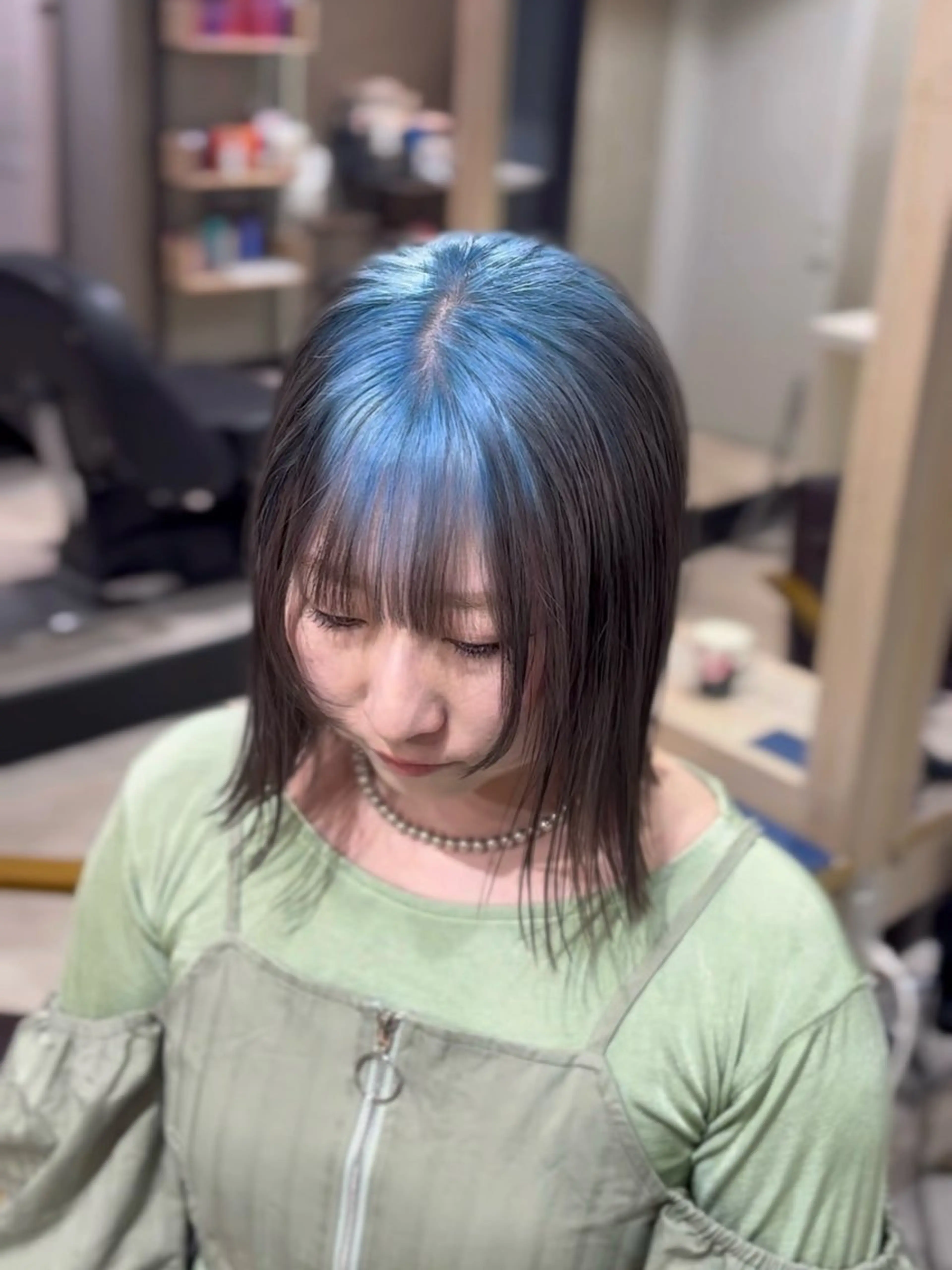 ミディアム ルーツカラー/ レイヤーカット/井川のヘアスタイル