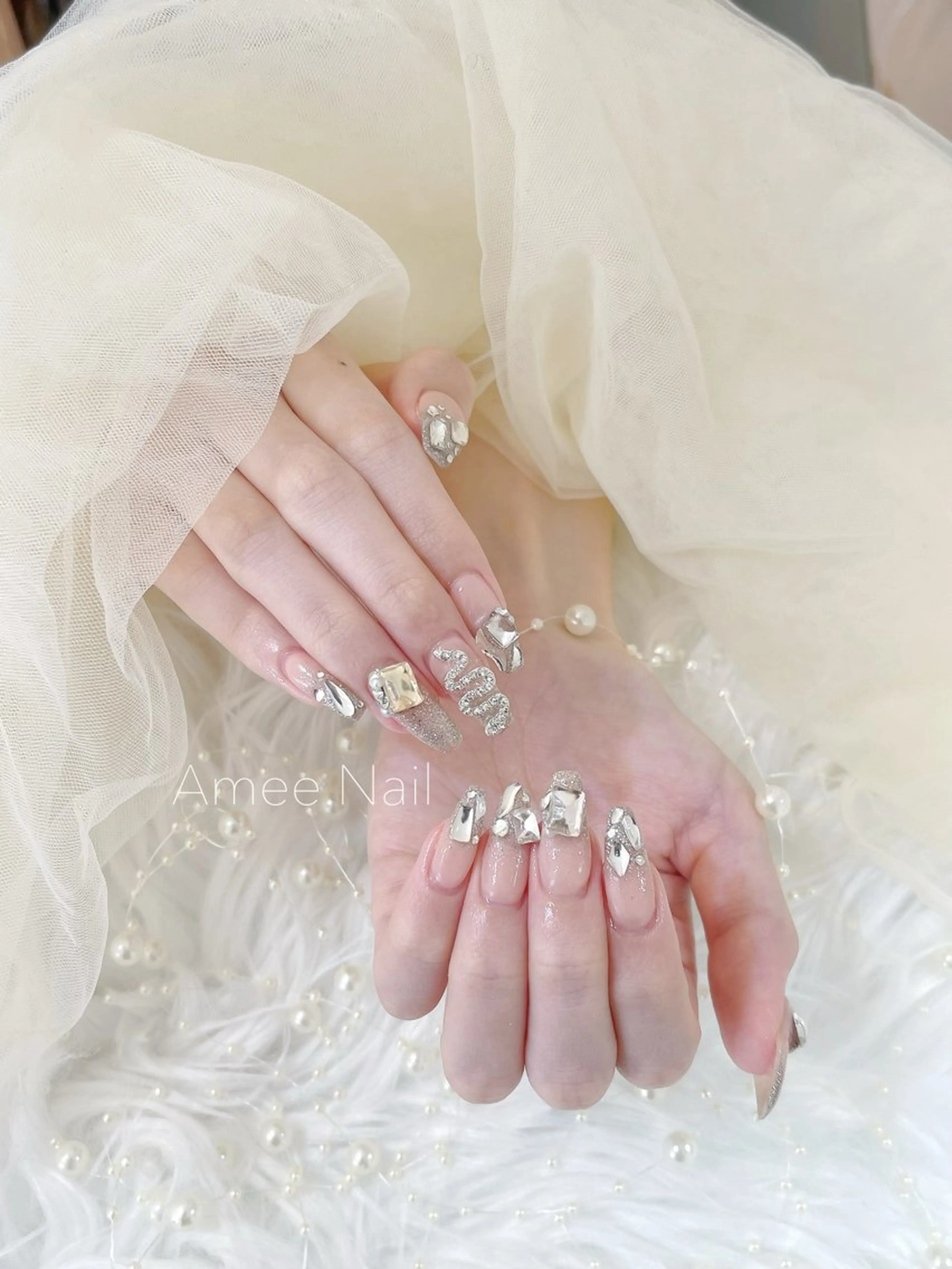 ネイル フレンチネイル ガラスフレンチ キラキラネイル 夏ネイル 冬ネイル Amee Nailsalonのネイルデザイン