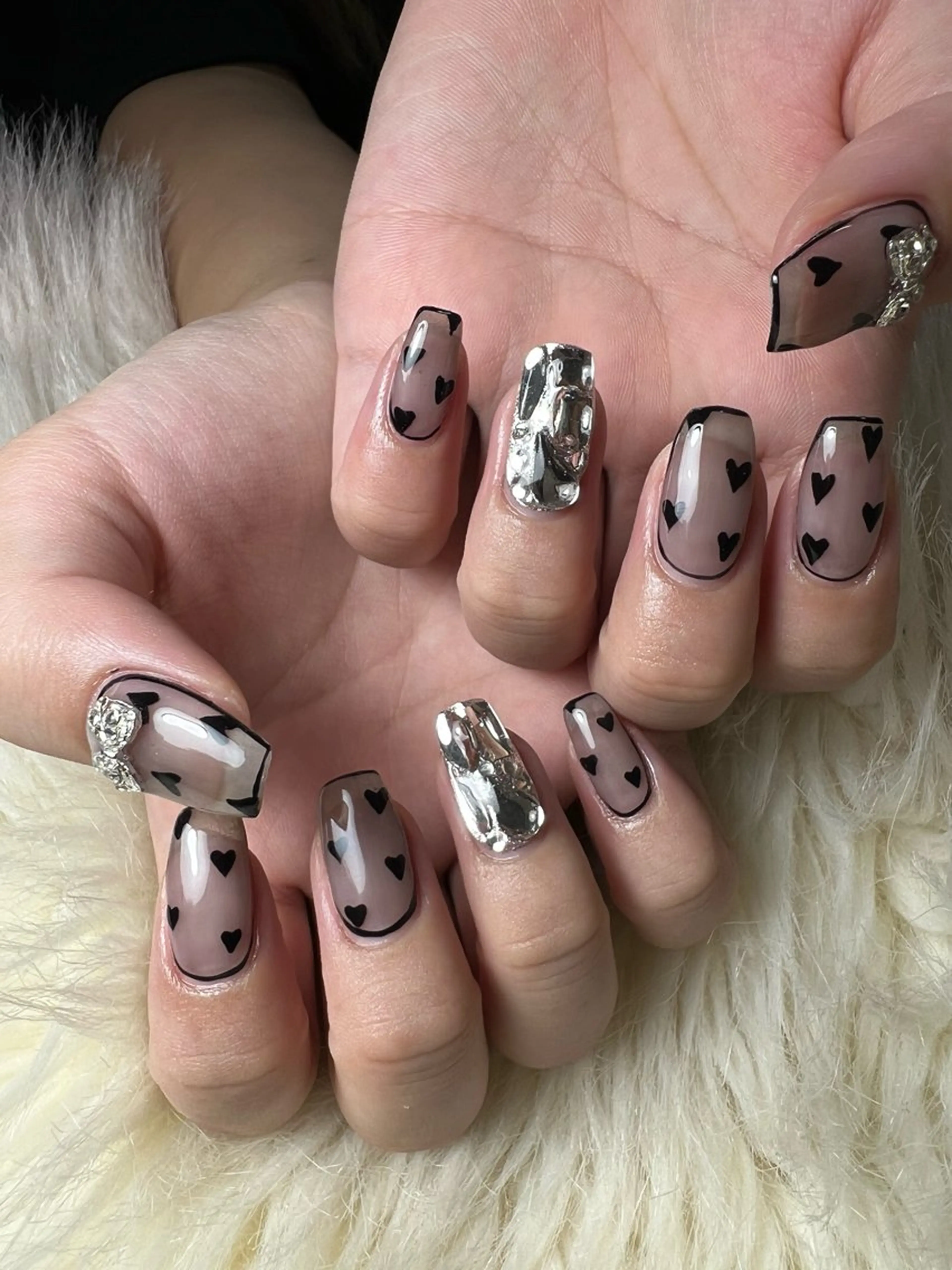 ネイル ジェルネイル ハート 持ち込み パラジェル ストーンネイル flowers nailのネイルデザイン