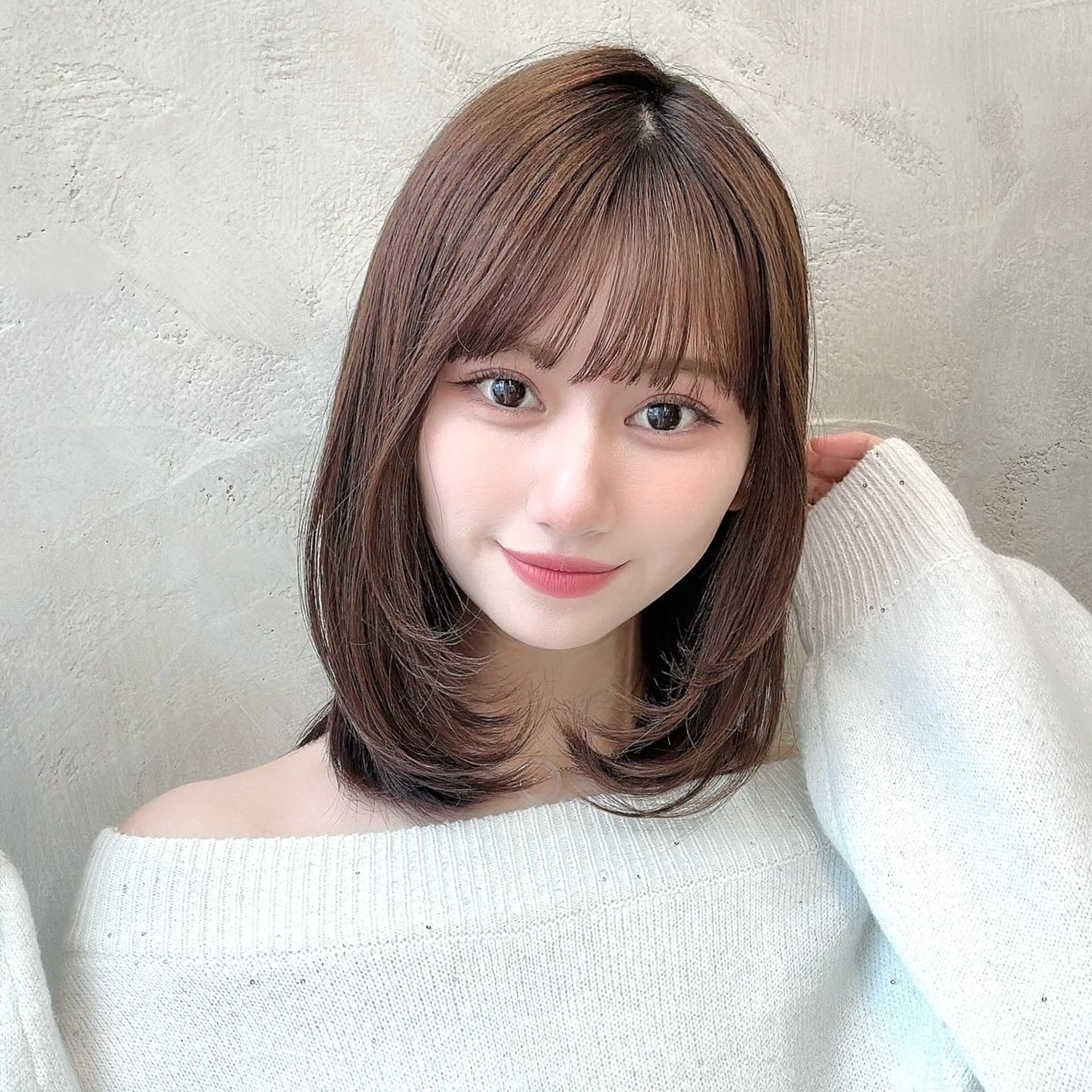 ミディアム カラー ベージュカラー 透明感カラー くびれヘア 顔周りカット ハイレイヤー カット ヘアカラー トリートメント 💫レイヤーカット 💫木原佑璃香のヘアスタイル