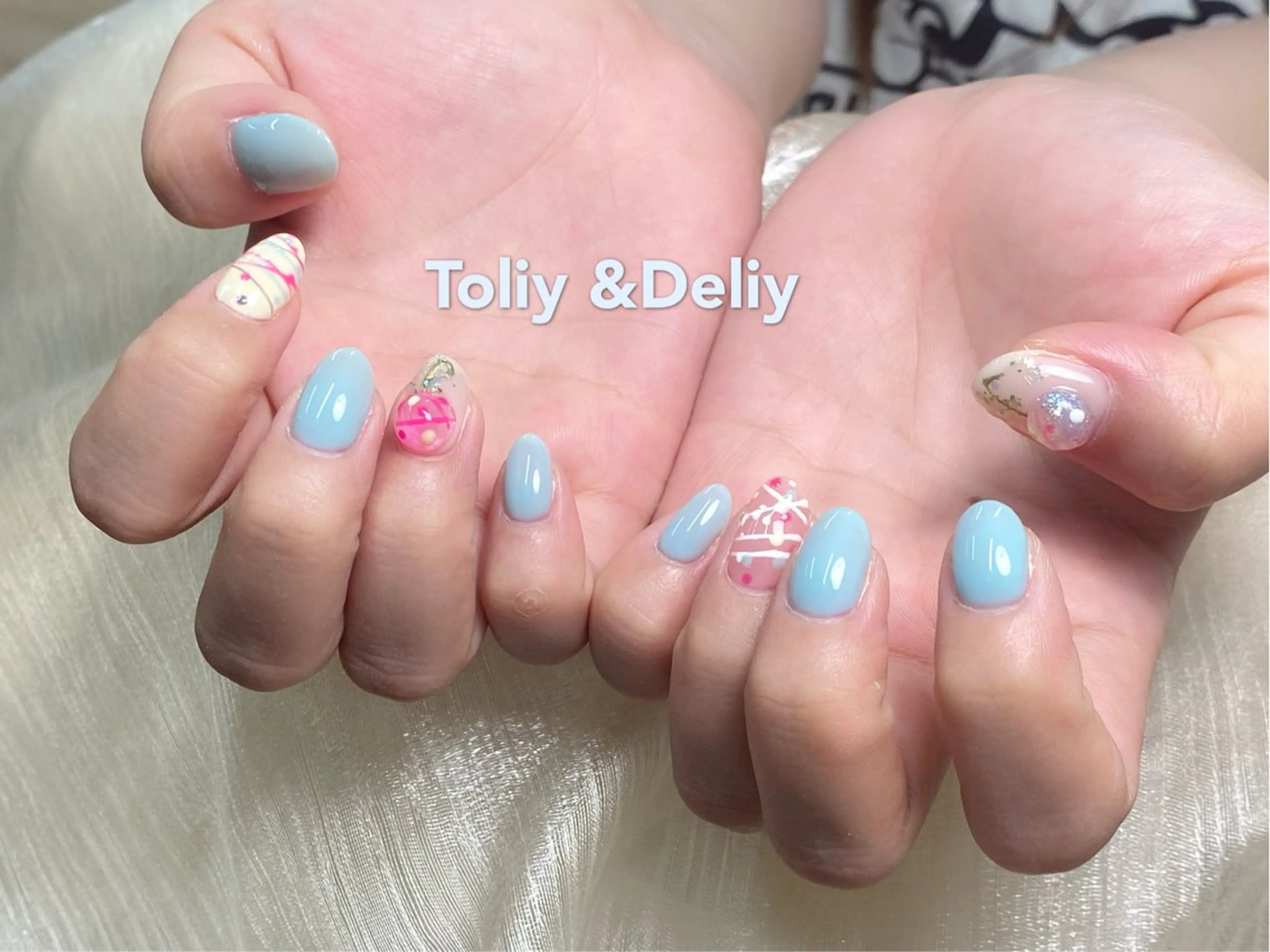 ネイル ハンドネイル ToliyDeliy Keilyのネイルデザイン
