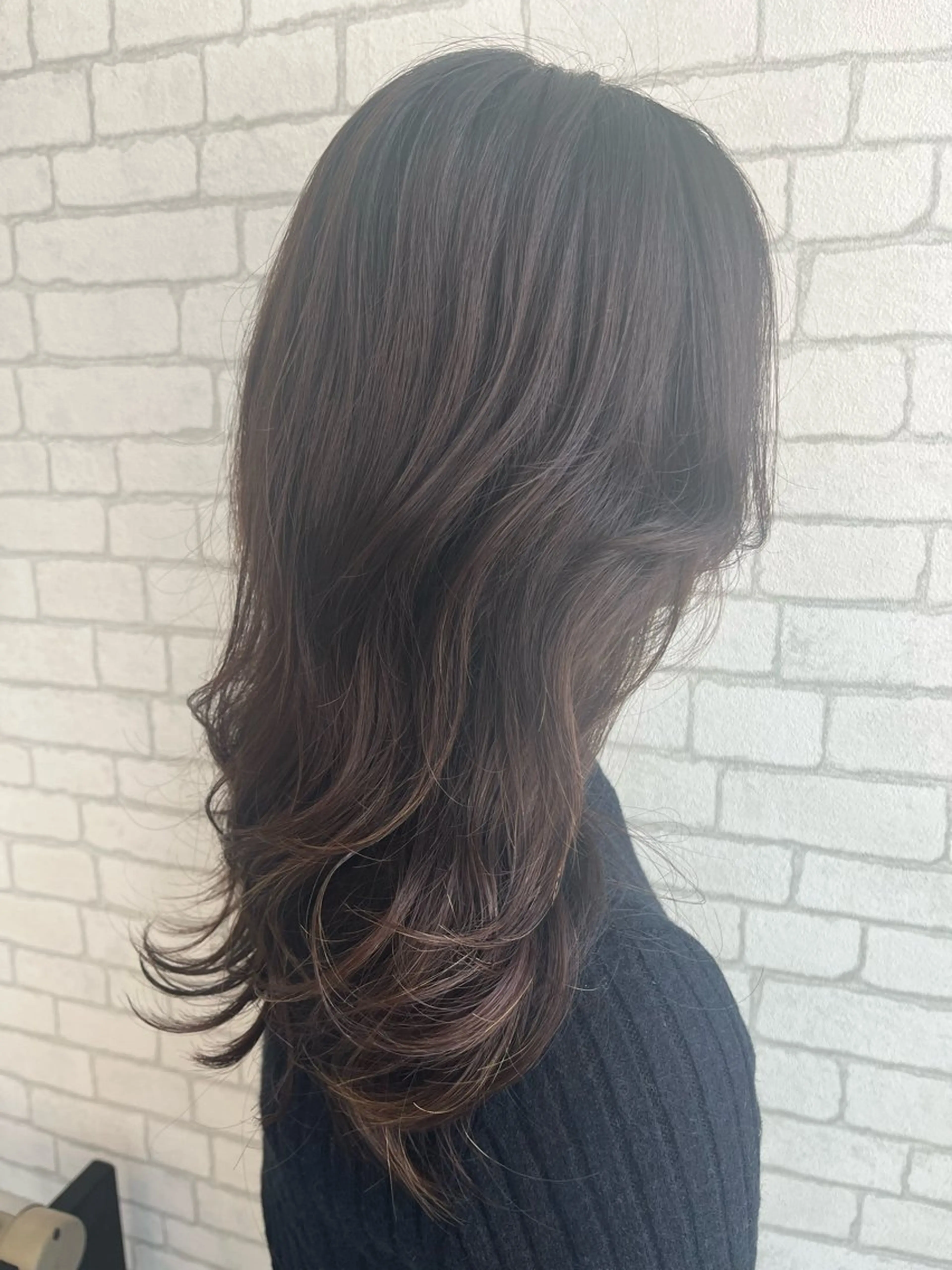 セミロング パーマ セミロングパーマ デジタルパーマ ディレクター 尾内 友美のヘアスタイル