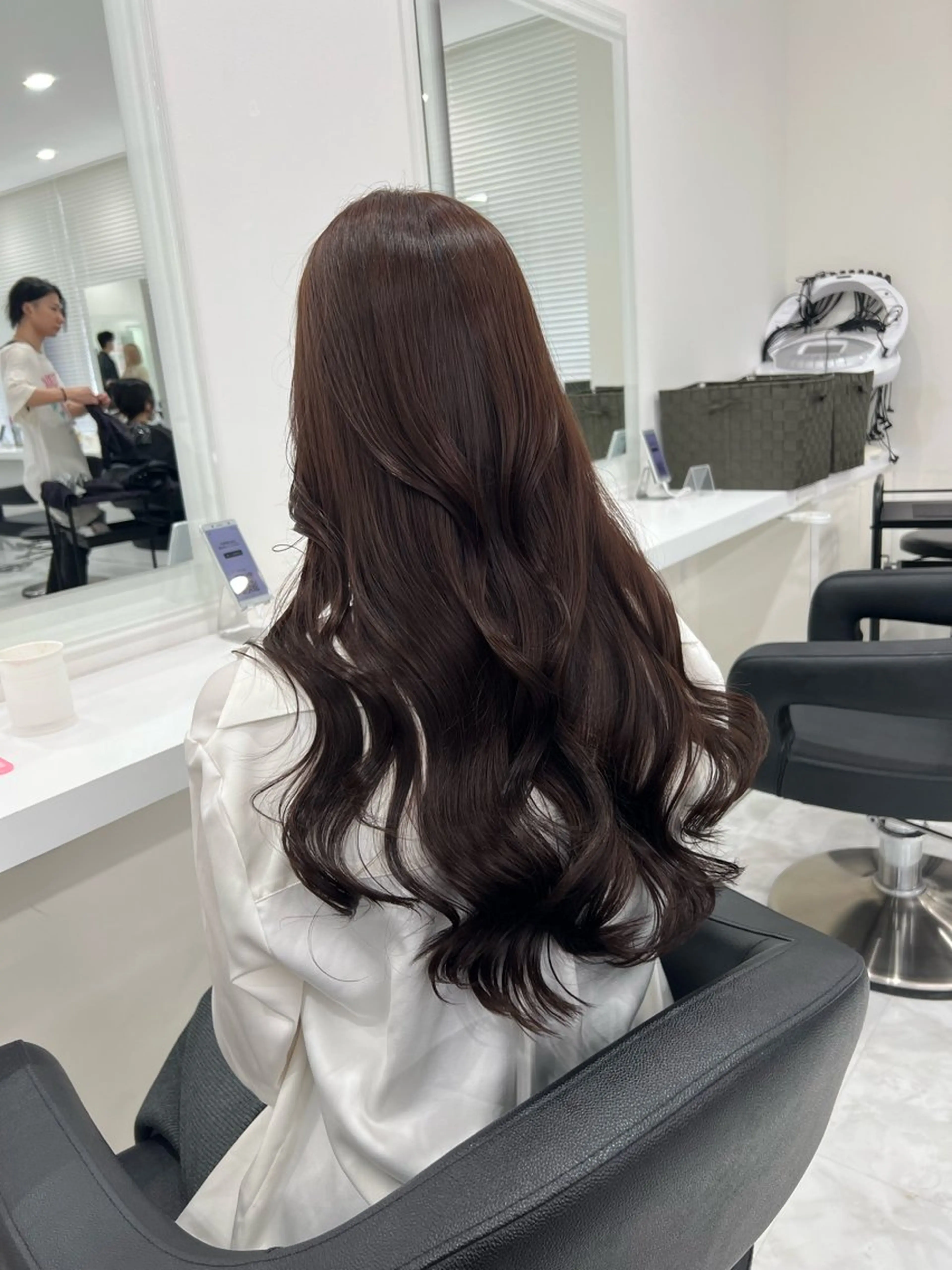 ロング カラー オリーブカラー🫒 レイヤーカット✂︎のヘアスタイル