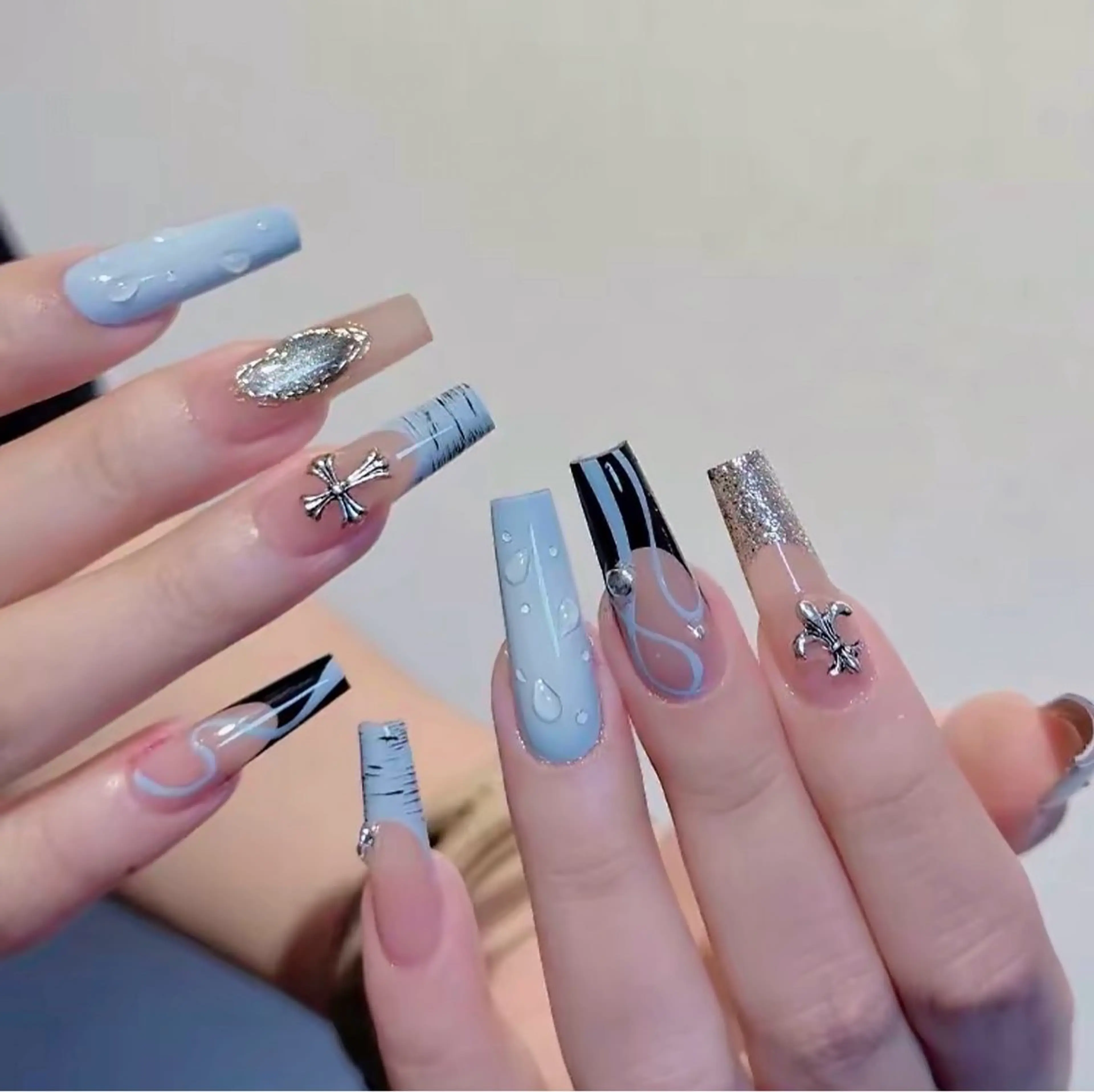 ネイル ハンドネイル NaNa🎀 nailのネイルデザイン