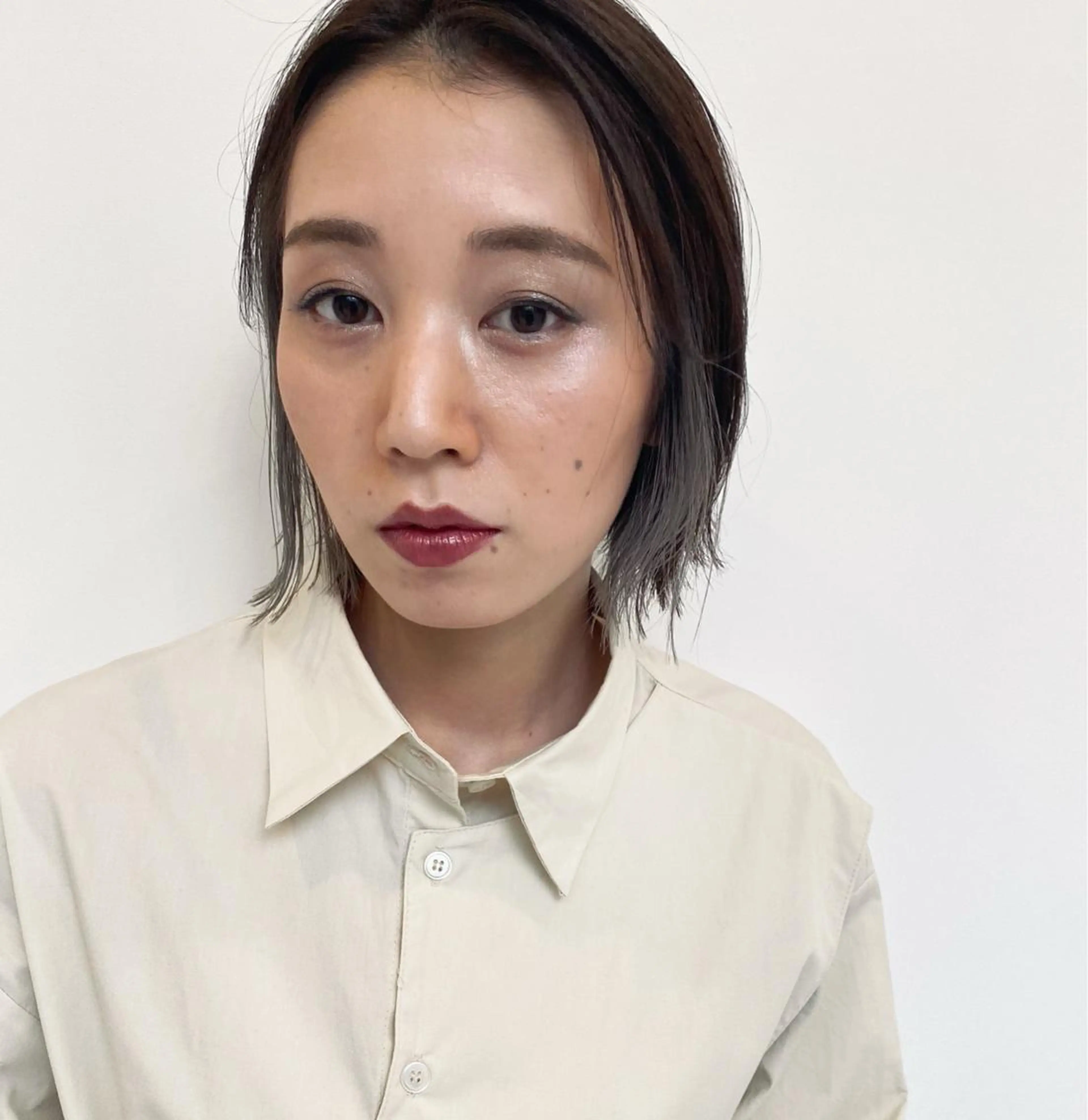 ミディアム カラー インナーカラー プレイングカラー🤍 細めハイライトのヘアスタイル