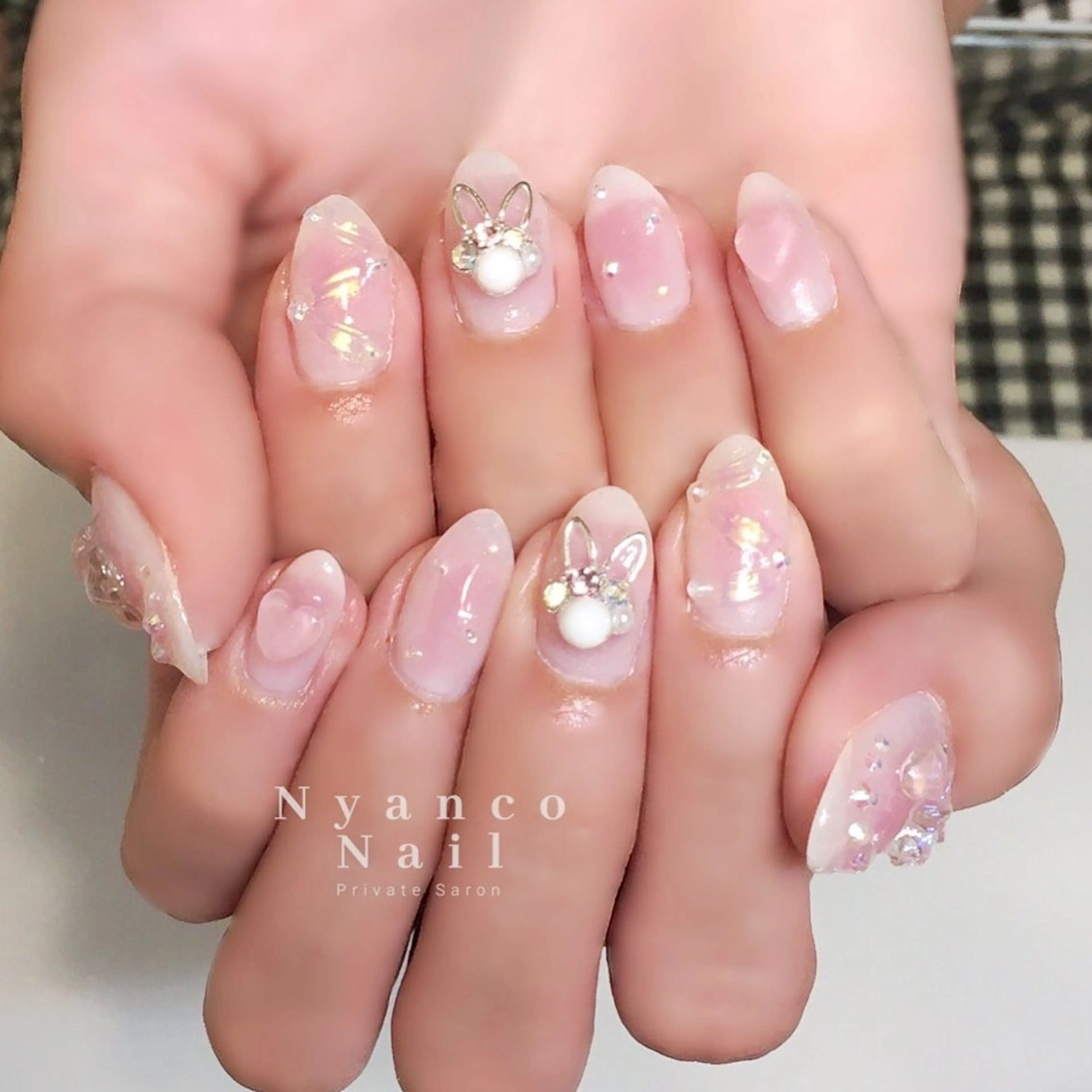 ネイル オーロラネイル チークネイル ジェルネイル キラキラネイル ワンホンネイル Nyanco Nailのネイルデザイン
