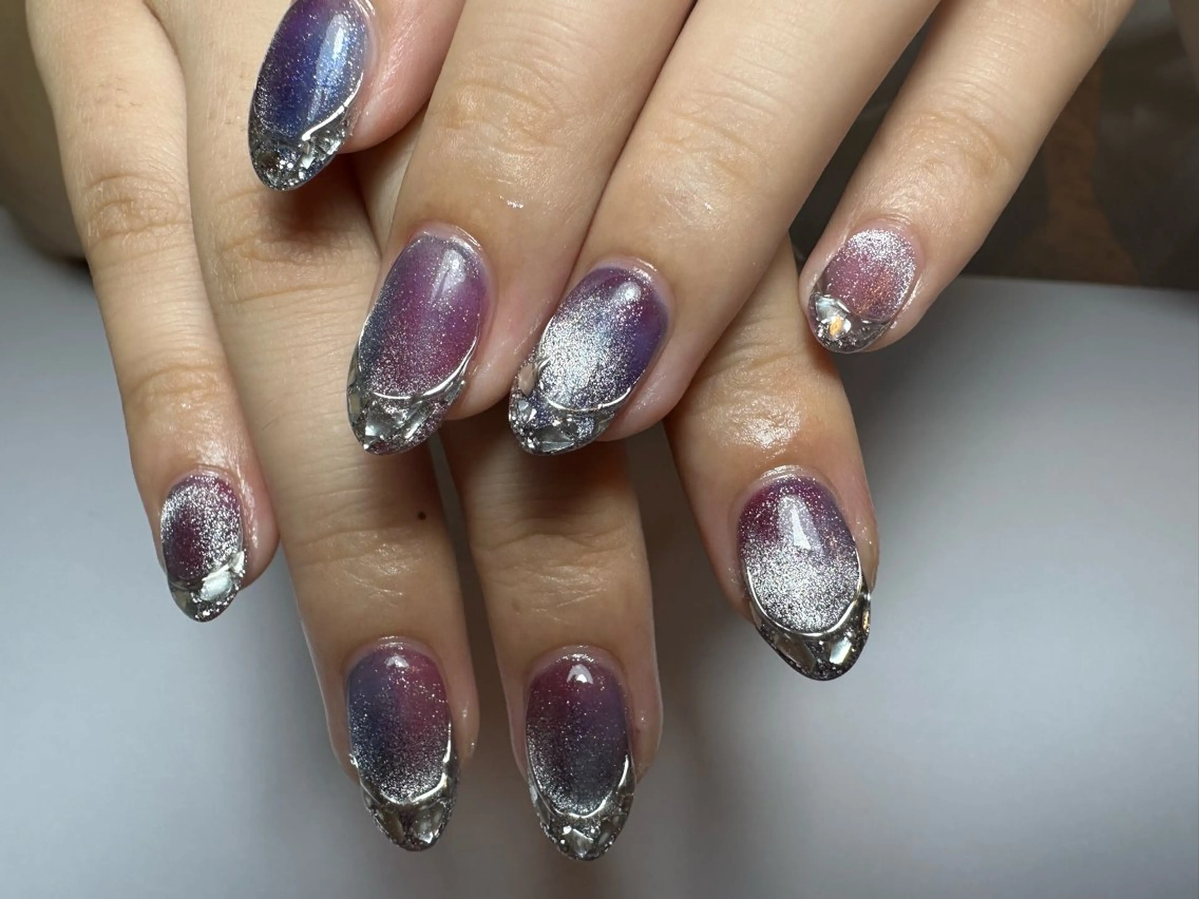 ミディアム ハンドネイル shandy nail所属・shandy nailのネイルデザイン