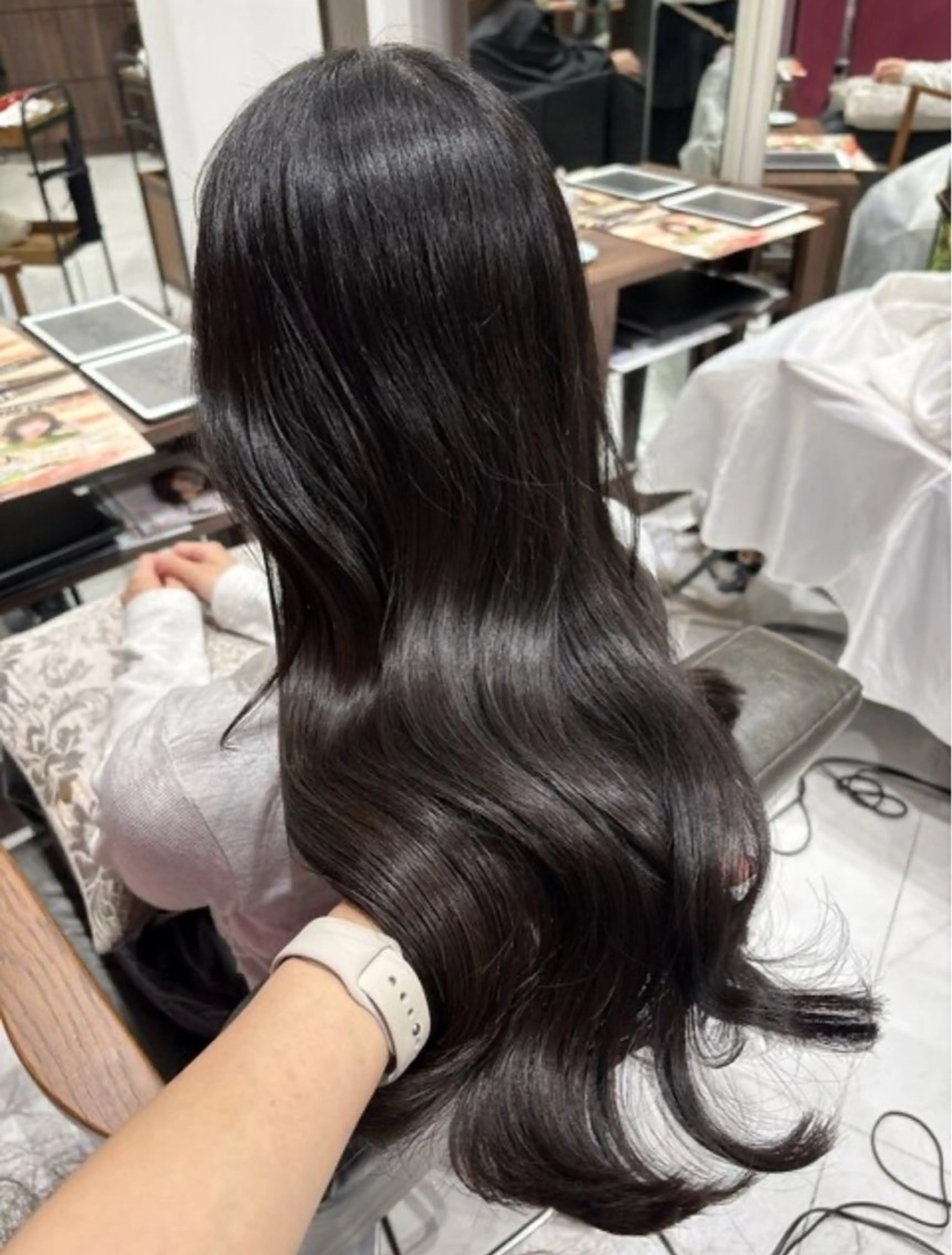 ロング カラー ヘアカラー トリートメント 盛れる韓国ヘア🩰/ 透明感カラー/華のヘアスタイル