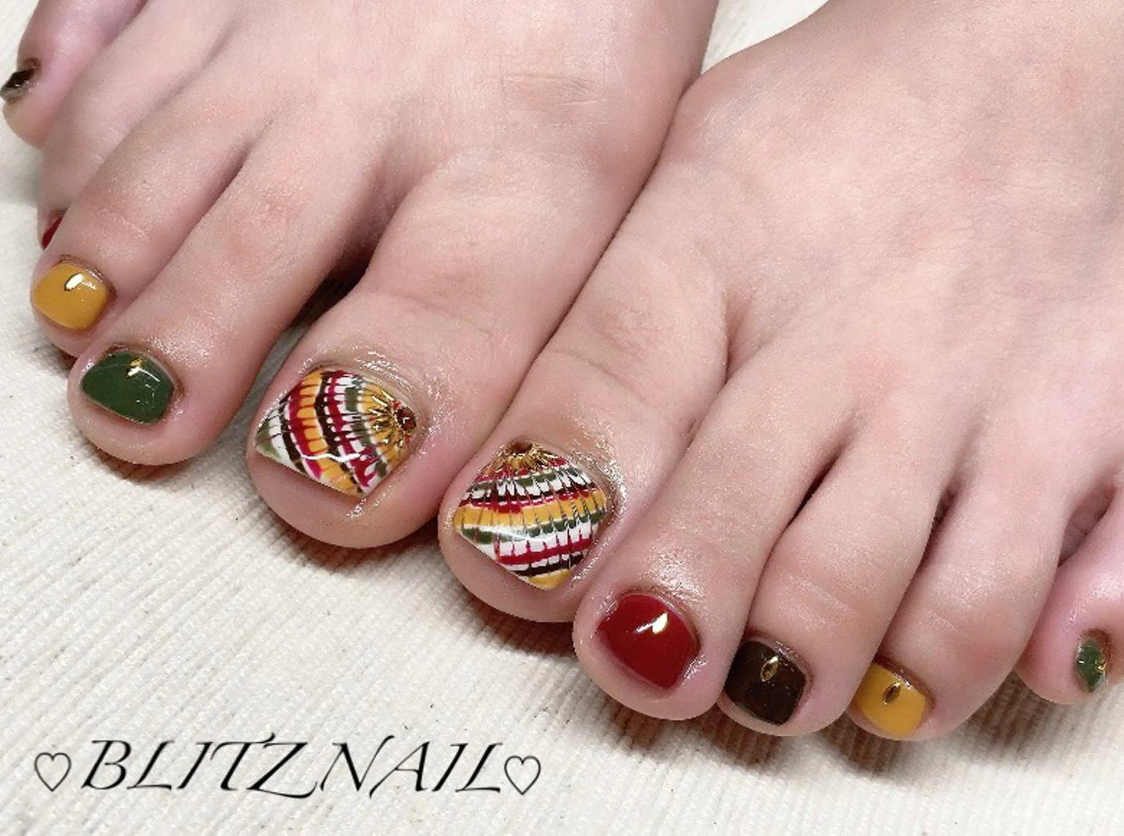 ネイル フットネイル BLITZ Nail 岩田💅🏻✨のネイルデザイン