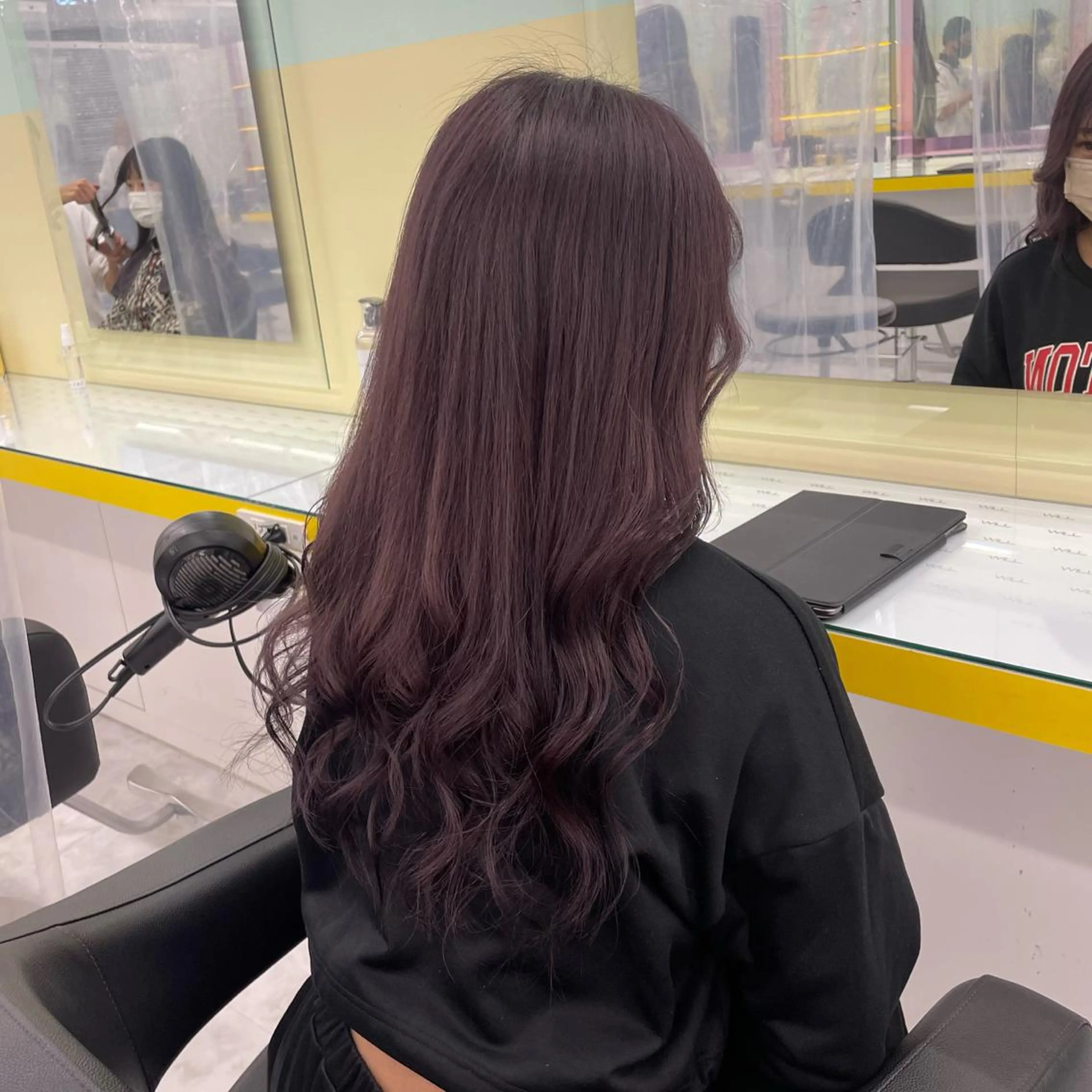 ロング ピンクラベンダー 🤍韓国トレンド ヘア🤍miku🤍のヘアスタイル