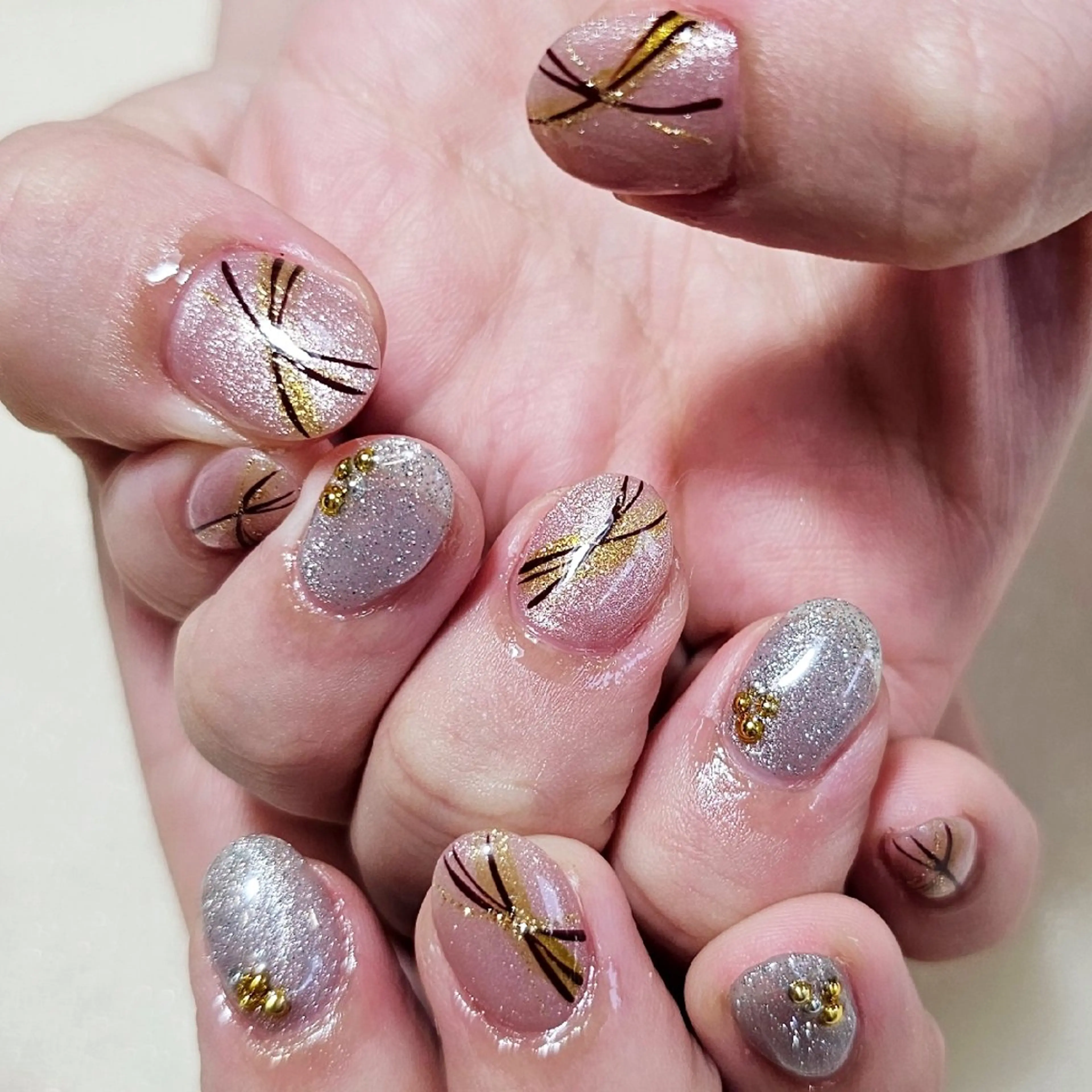 【ハンド】大人気‼️美フォルム💅🎨定額イベントマグネッデザイン❗￥6300-(オフ込)の写真