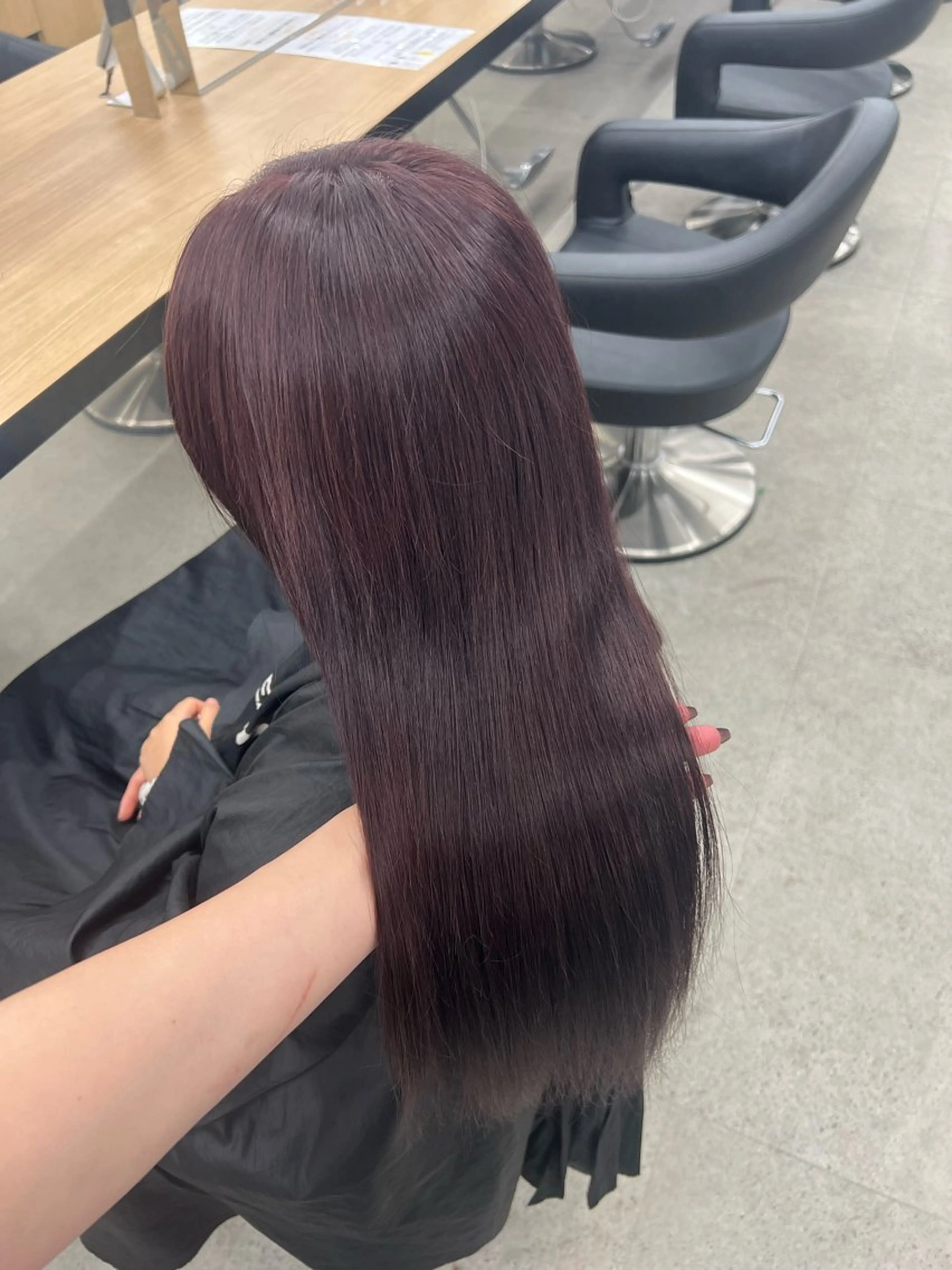 ロング カラー ブリーチ 髪質改善 トリートメント ヘアカラー 💗愛され暖色💗 ピンク/レッド💗のヘアスタイル