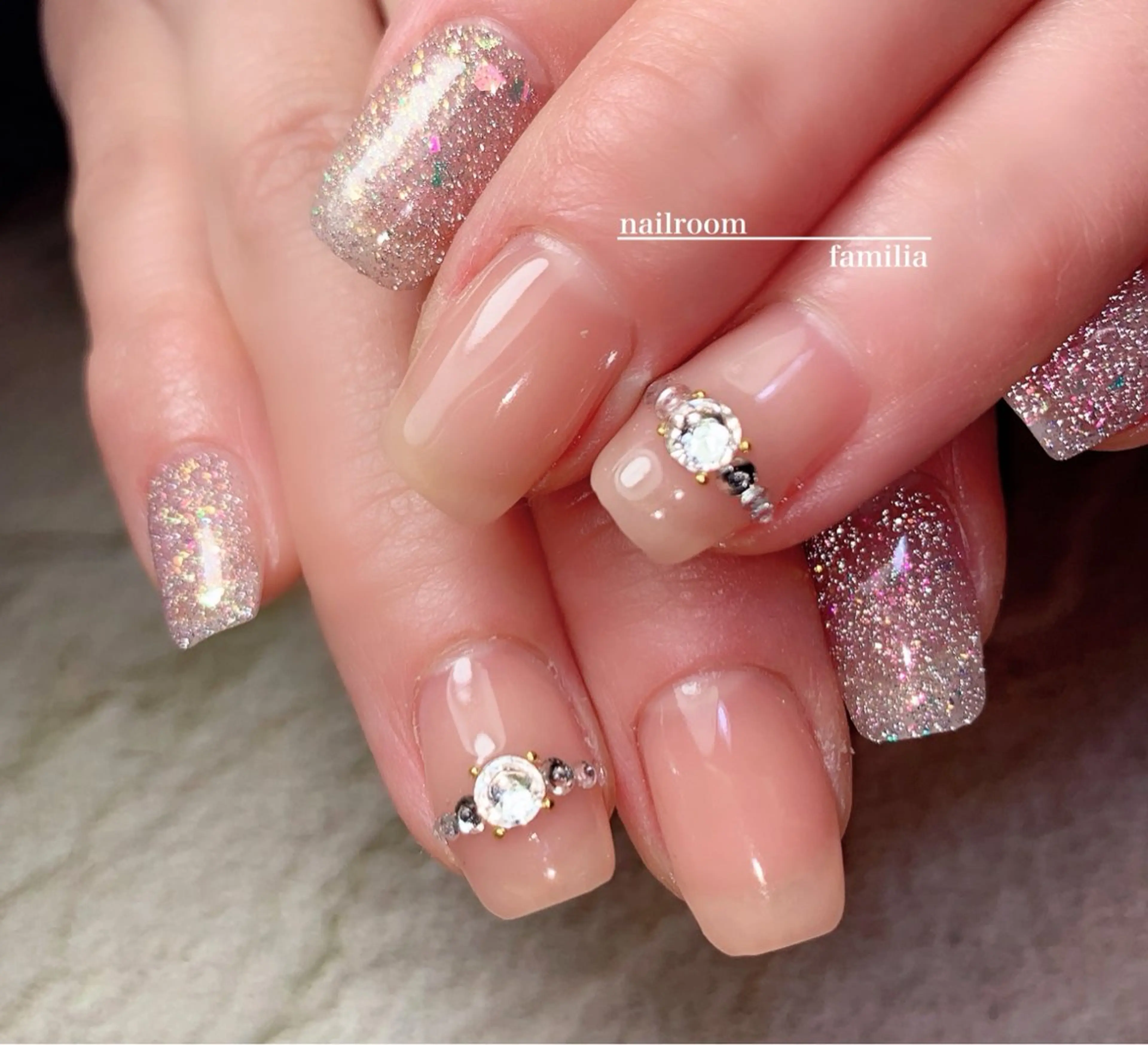 ネイル フラッシュネイル ハンドネイル -nailroom- familiaのネイルデザイン